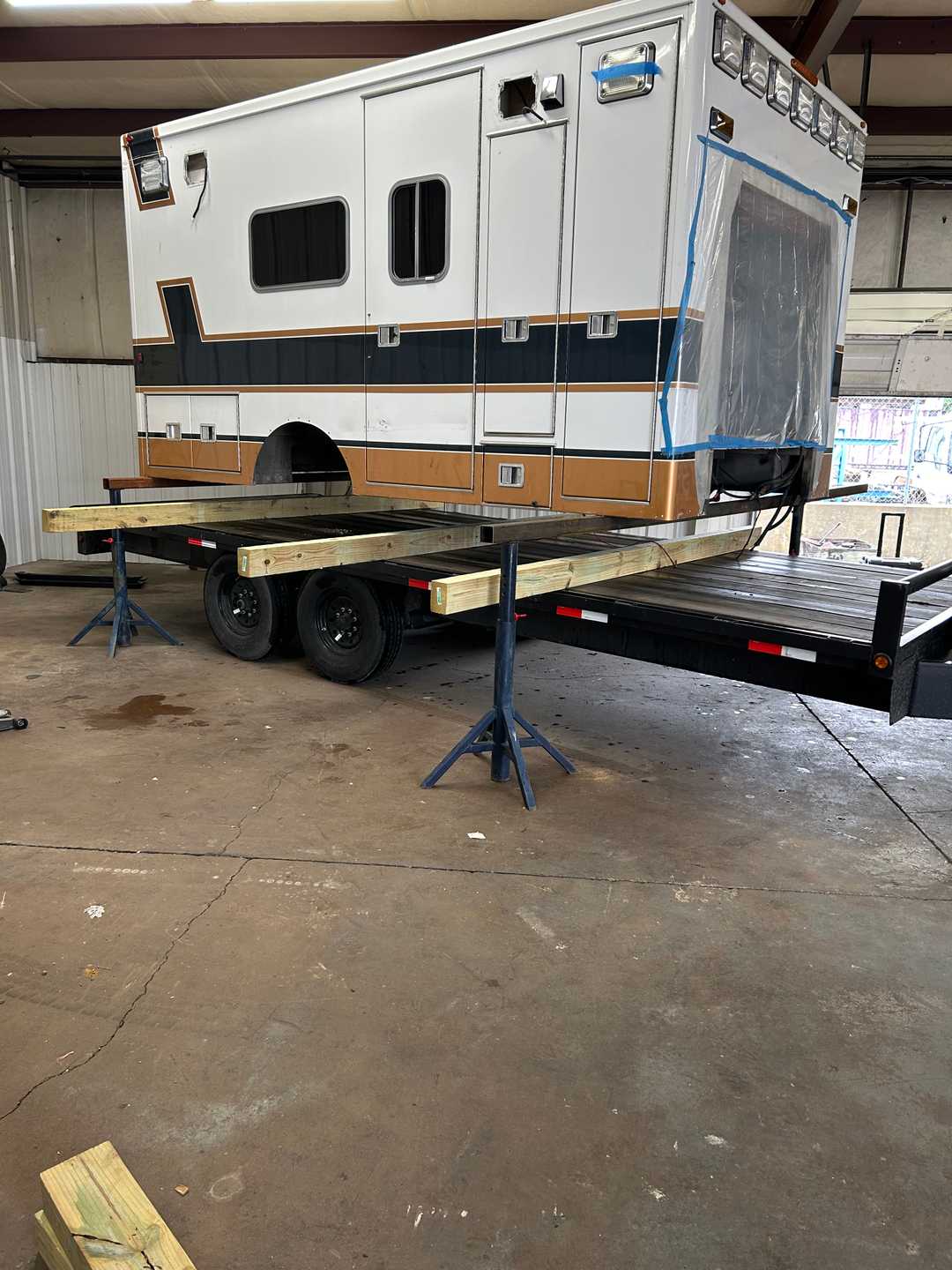 life/line ambulance box