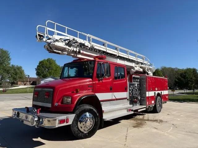 1998 Pierce Freightliner 65' Aerial - image 6