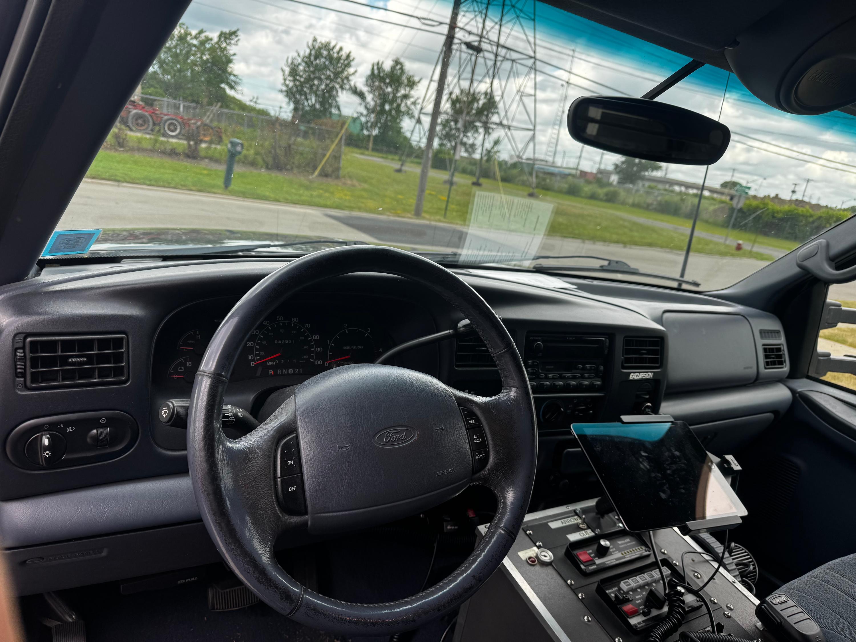 2000 Ford Excursion 4x4 - image 8