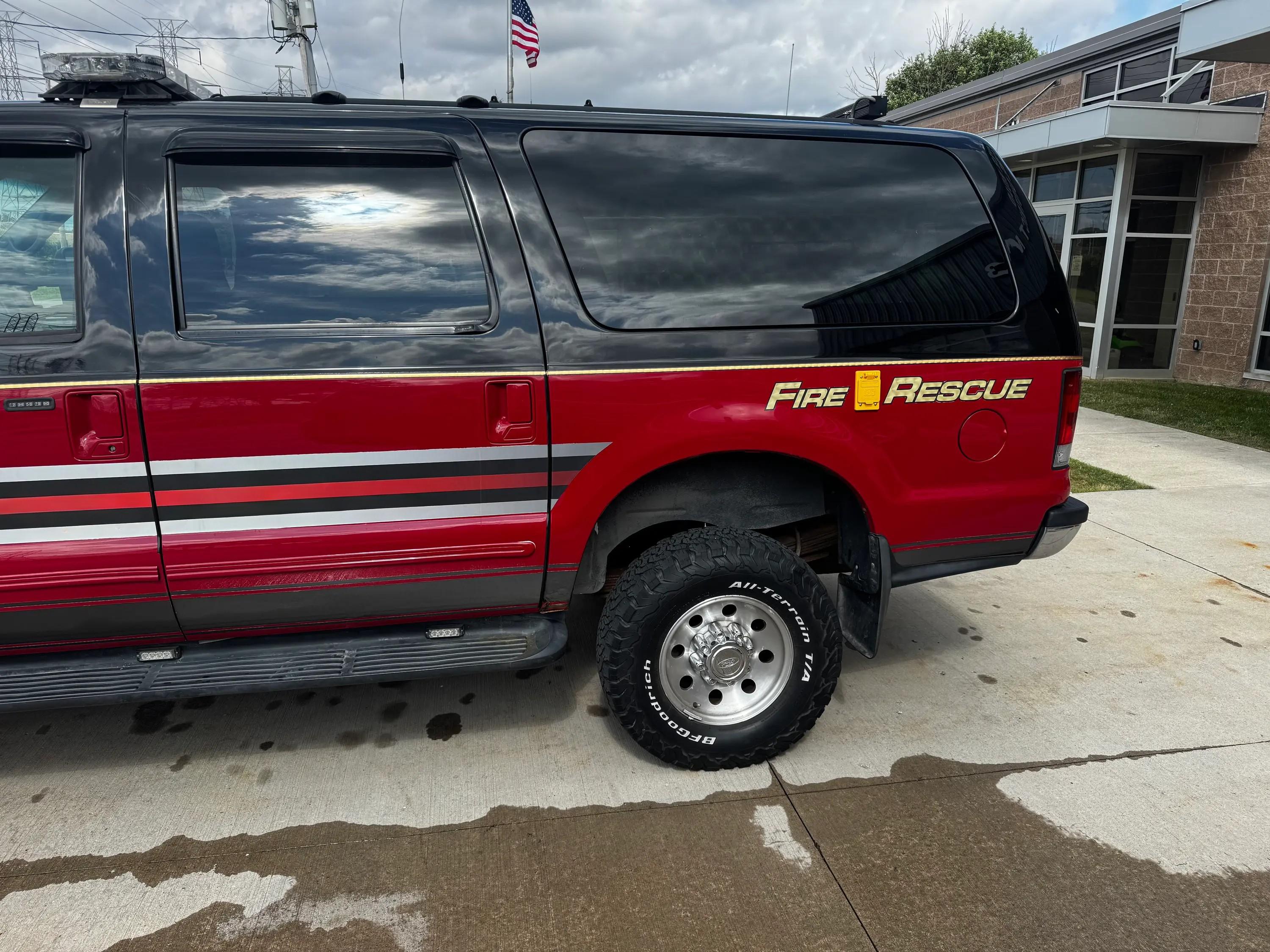 2000 Ford Excursion 4x4 - image 10