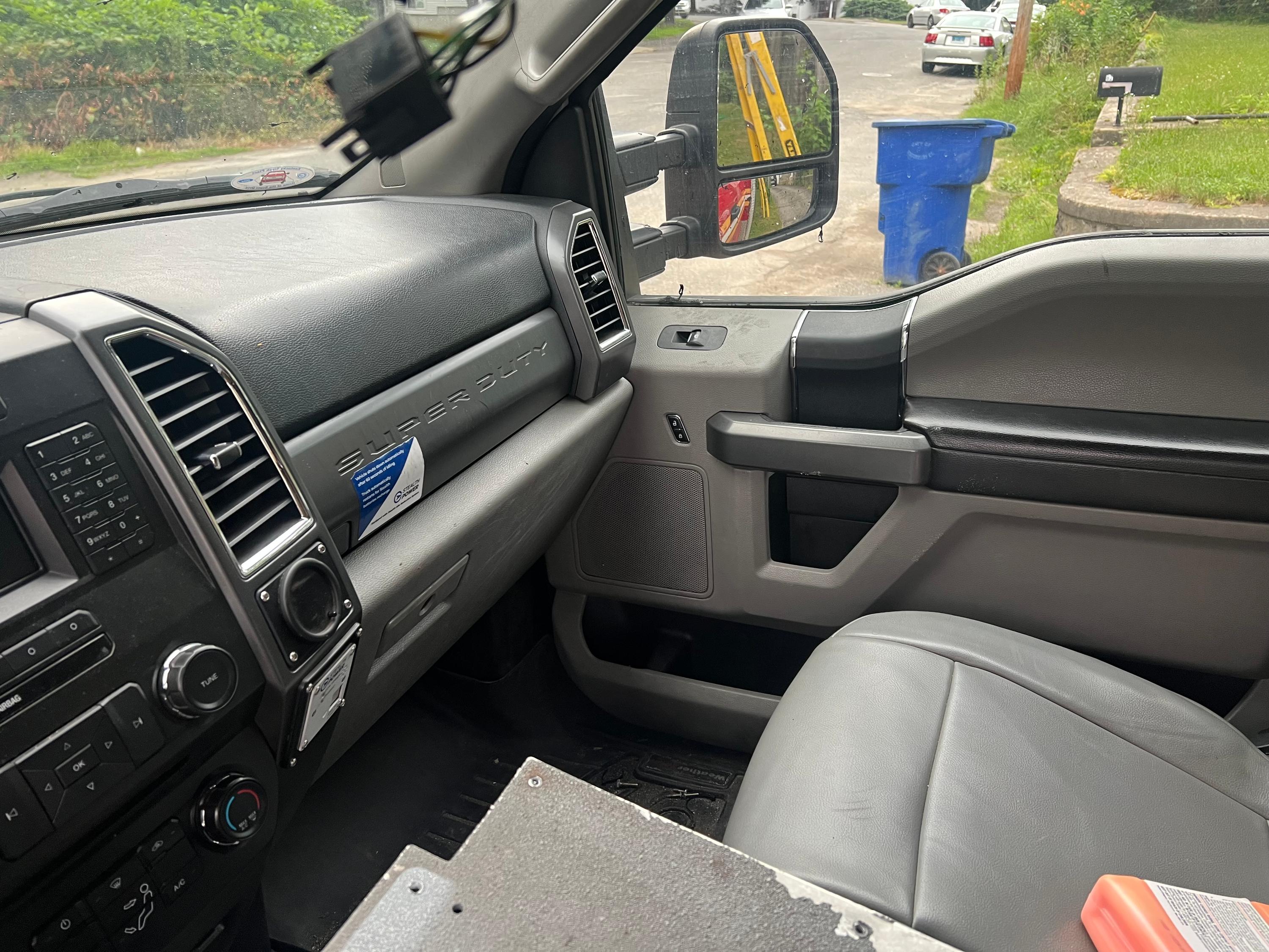 2017 Ford F-550 4x4 Type I - image 4