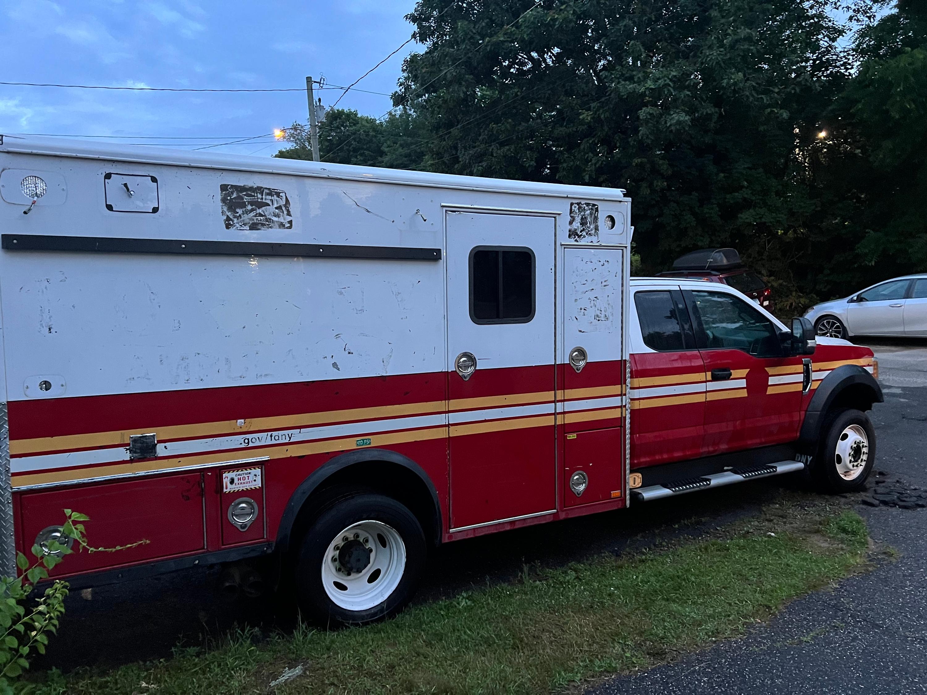 2017 Ford F-550 4x4 Type I - image 2