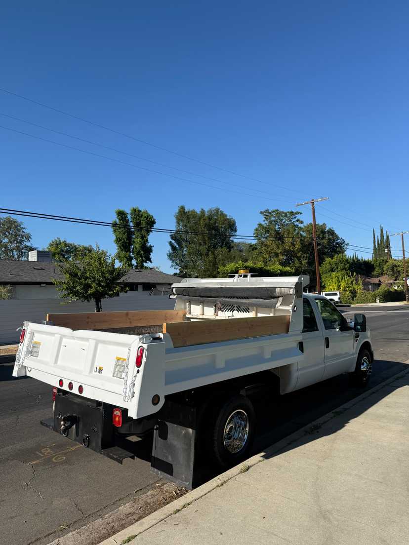 2008 Ford F350 Dump Truck — photo 5