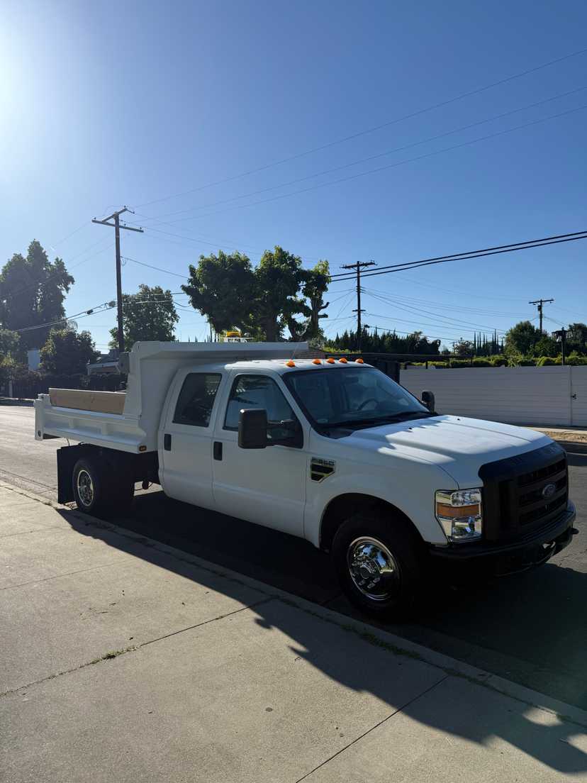 2008 Ford F350 Dump Truck — photo 4