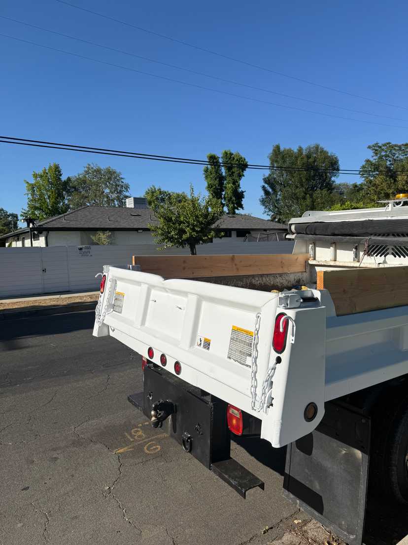 2008 Ford F350 Dump Truck — photo 6