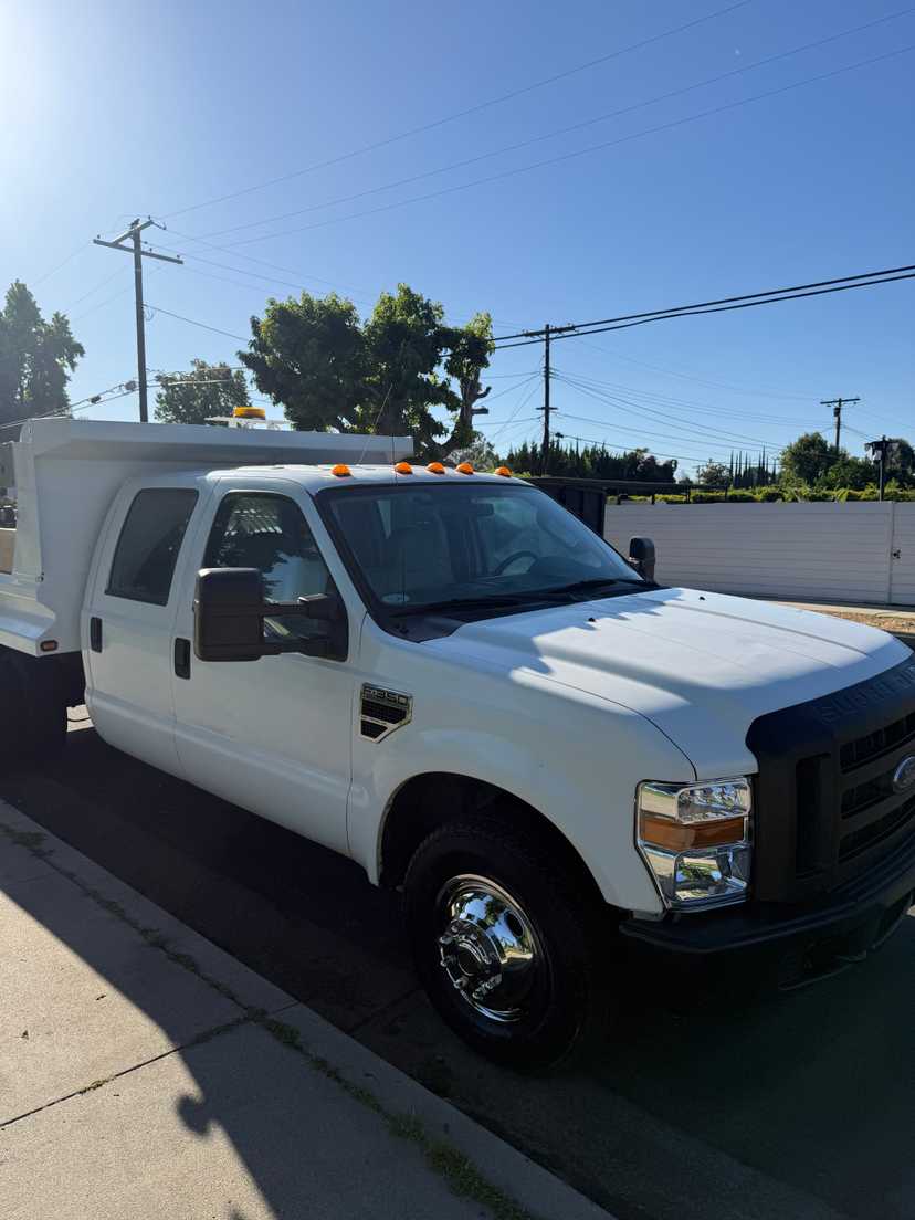 2008 Ford F350 Dump Truck — photo 7