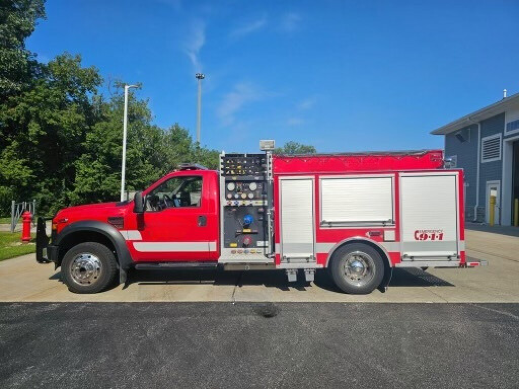 2008 Ford F-550/CSI 4x4 Mini Pumper - image 2