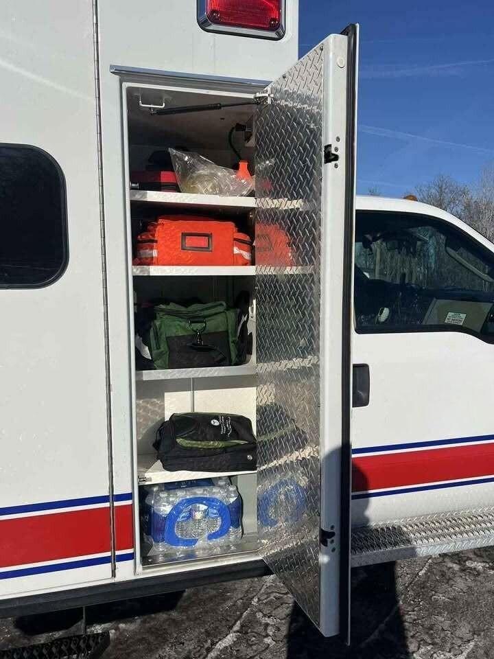 2009 Braun Ford F-450 Bariatric Type III - image 2