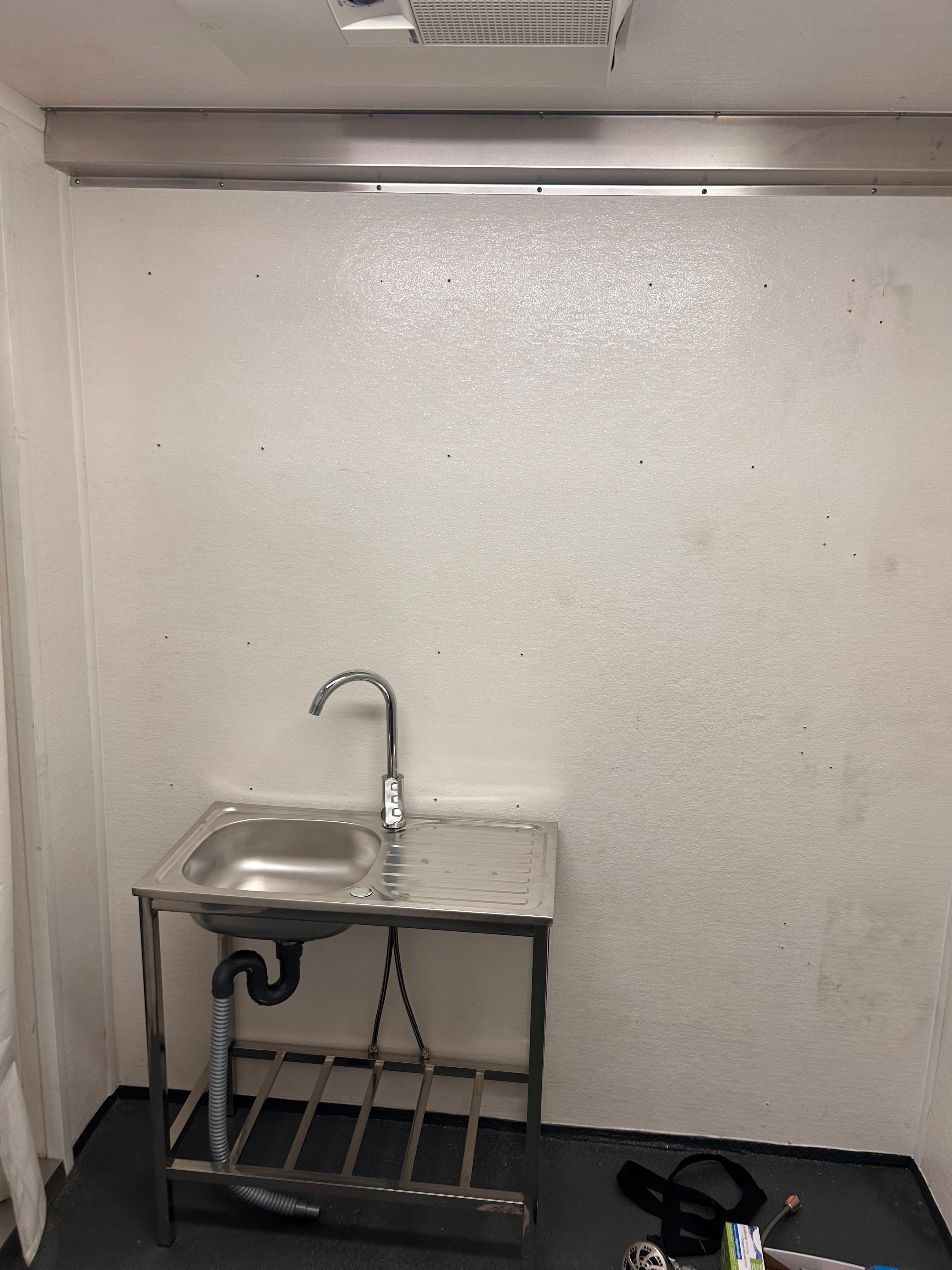 2006 MDX Mobile Office / Decontamination Trailer - image 13