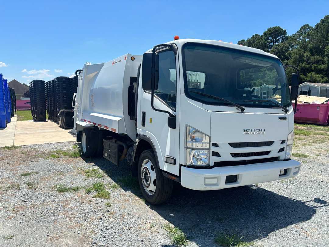2021 Isuzu Pac-Mac Rear Loader