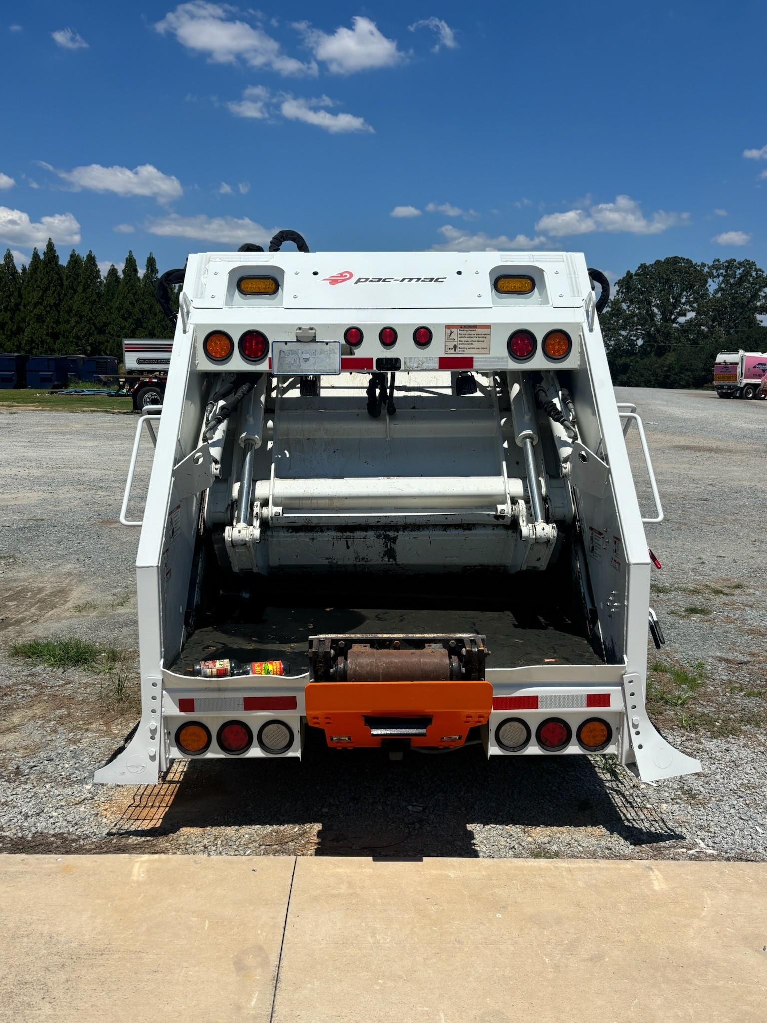 2021 Isuzu Pac-Mac Rear Loader - image 6
