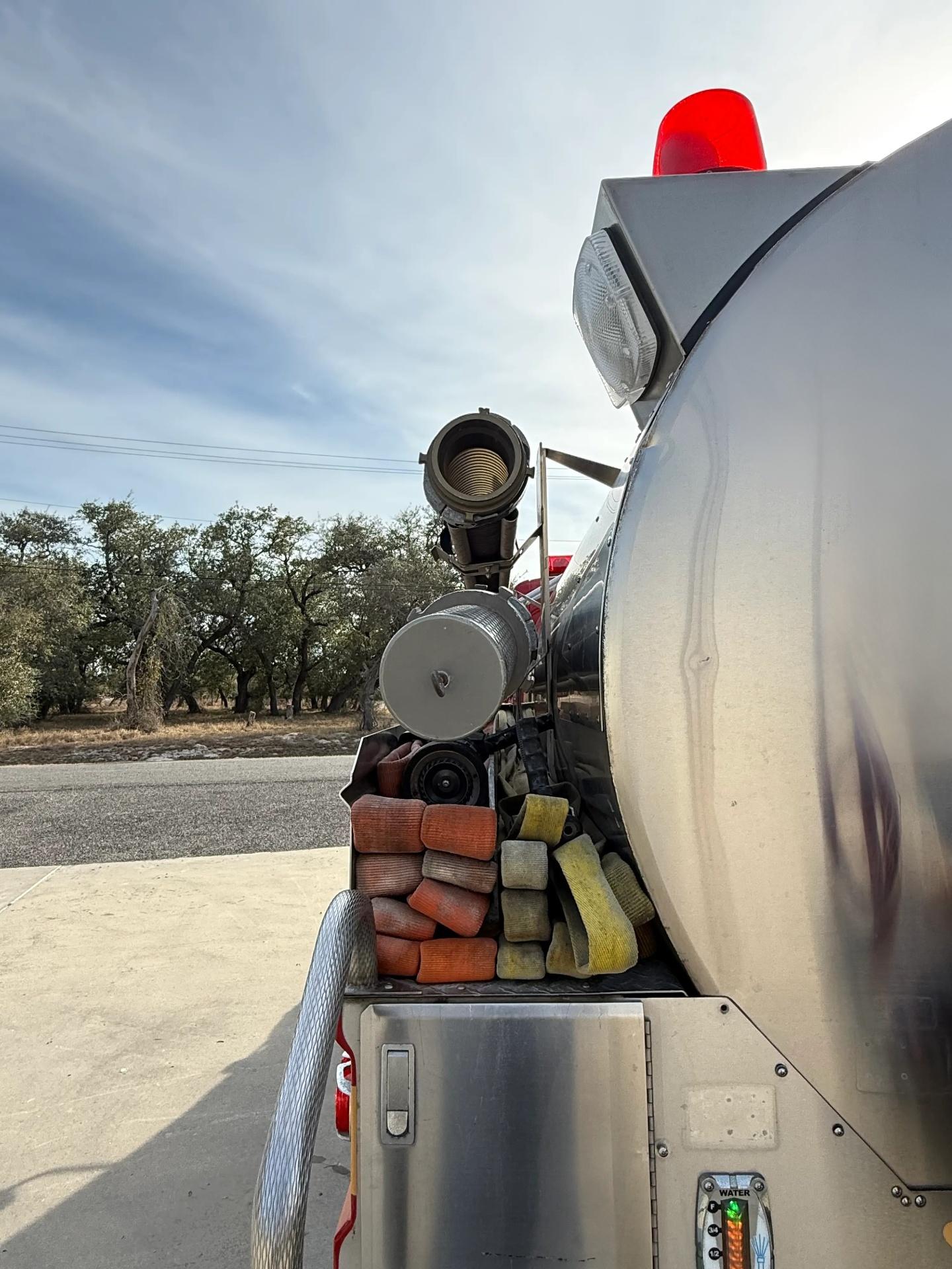2006 International 4400 Tanker - image 5
