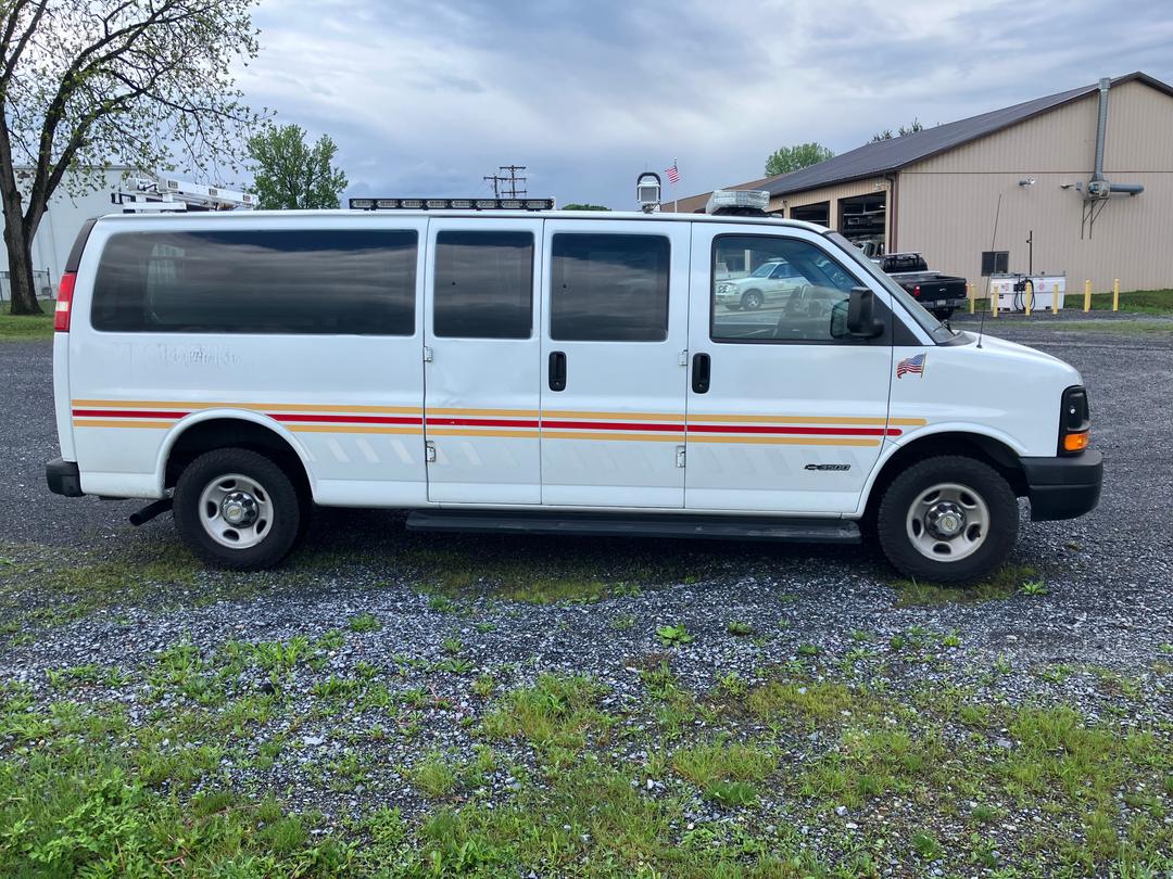 2003 Chevy 3500 Traffic Van