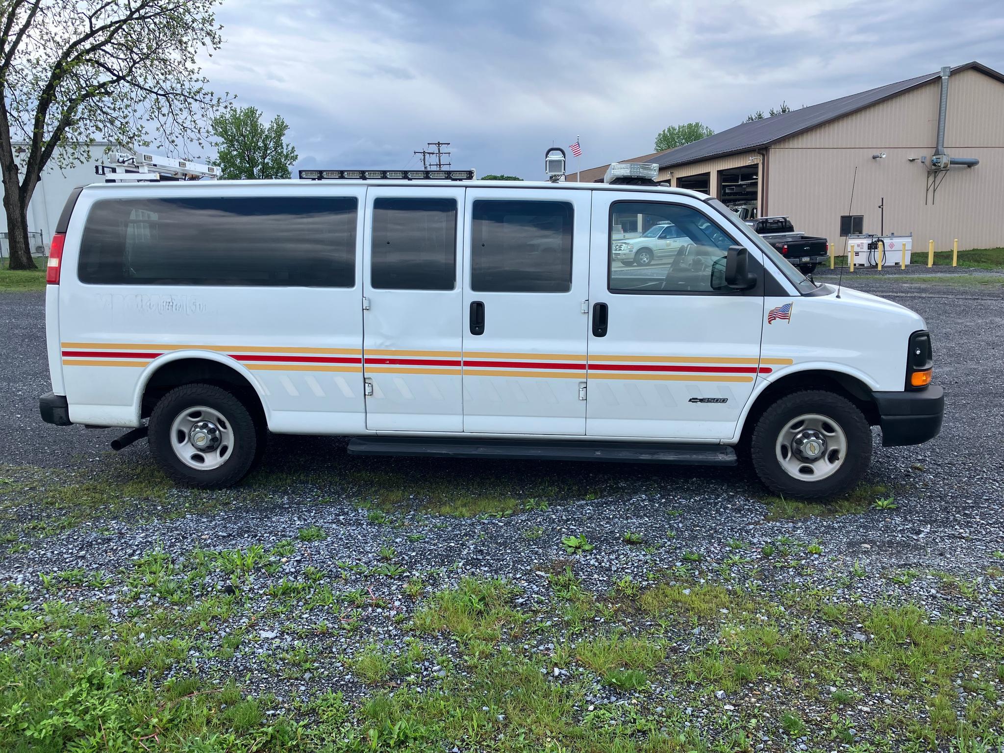 2003 Chevy 3500 Traffic Van - image 1