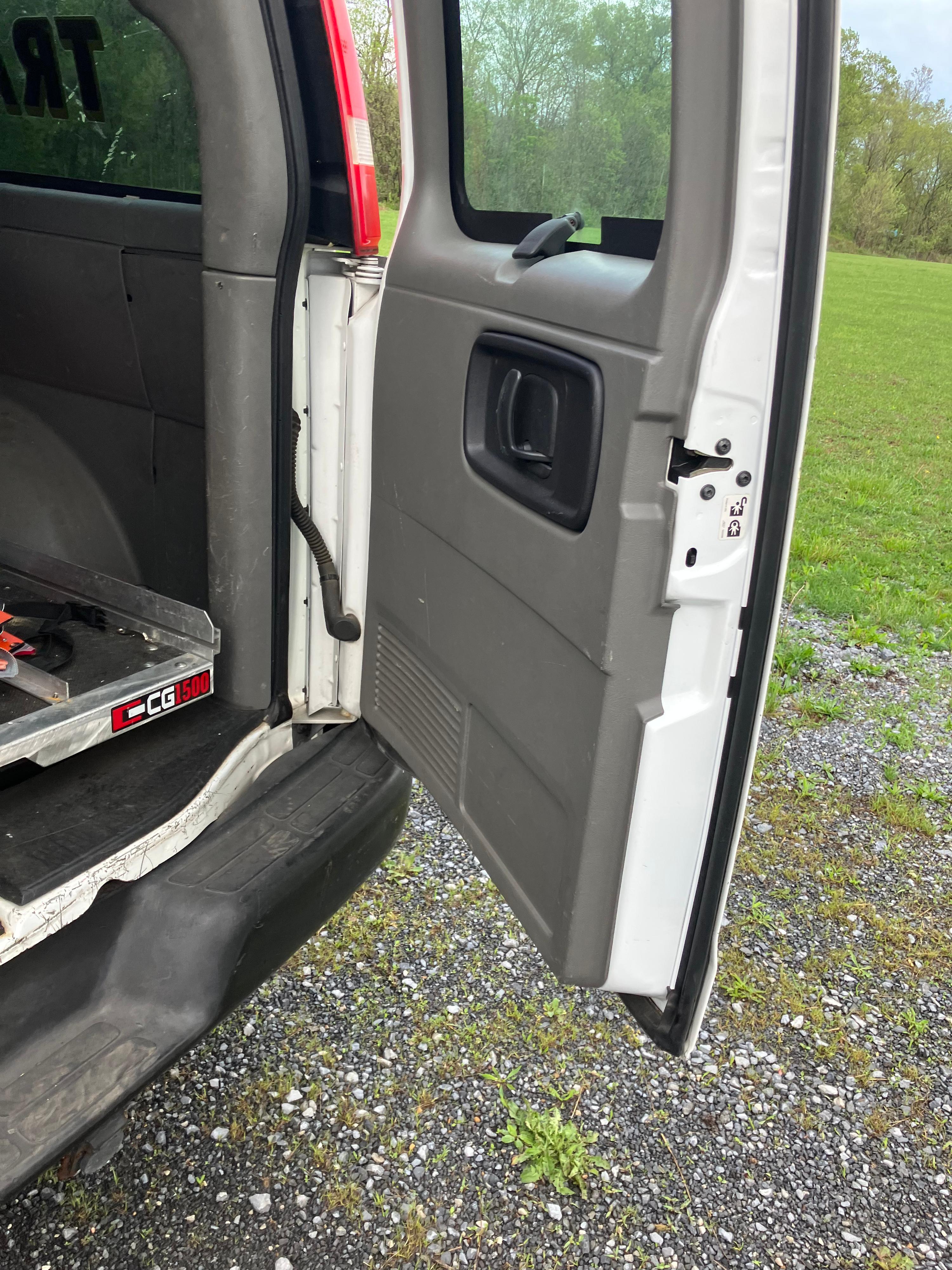 2003 Chevy 3500 Traffic Van - image 20