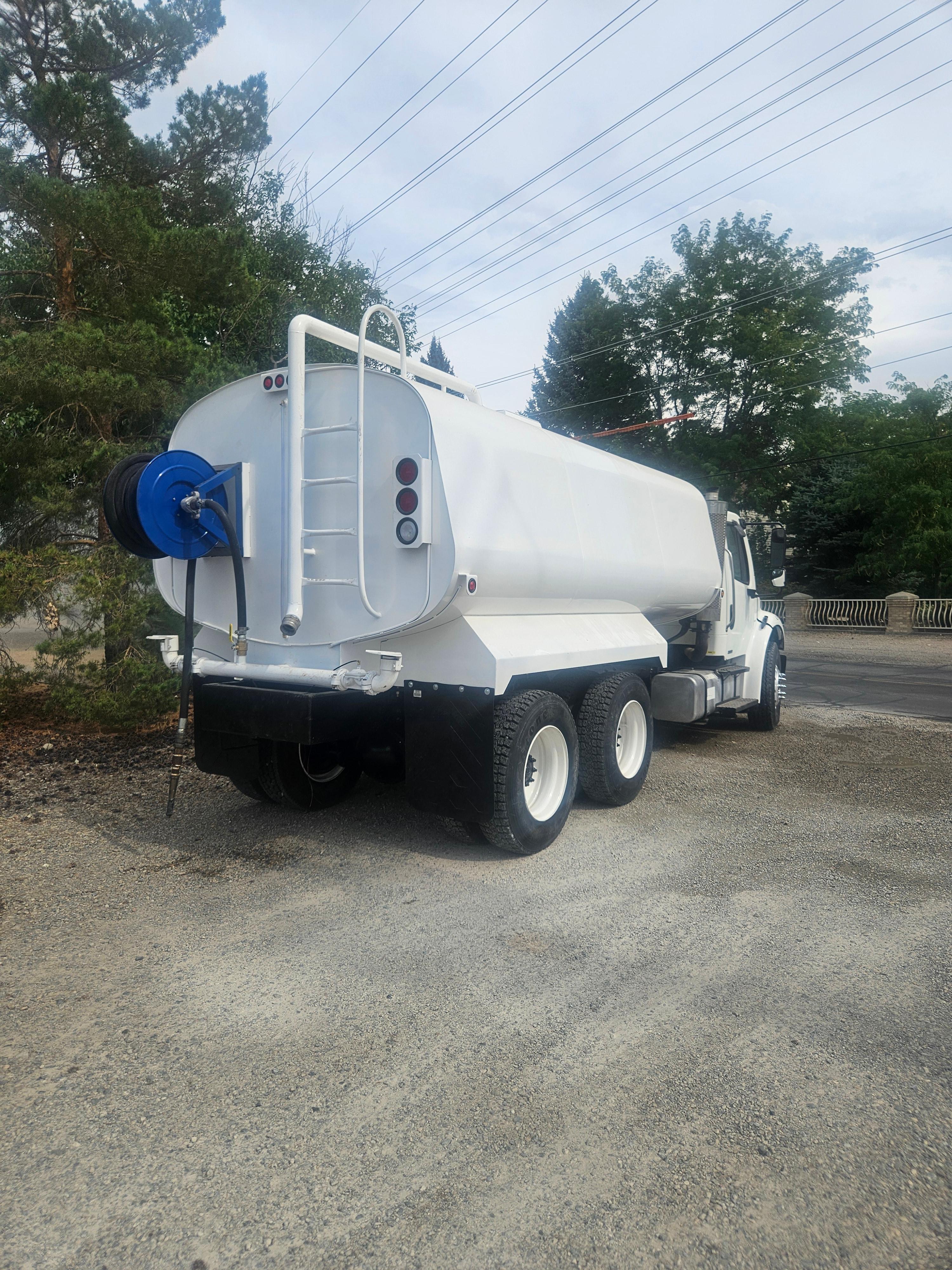 2006 Freightliner M2 106 Tanker - image 7