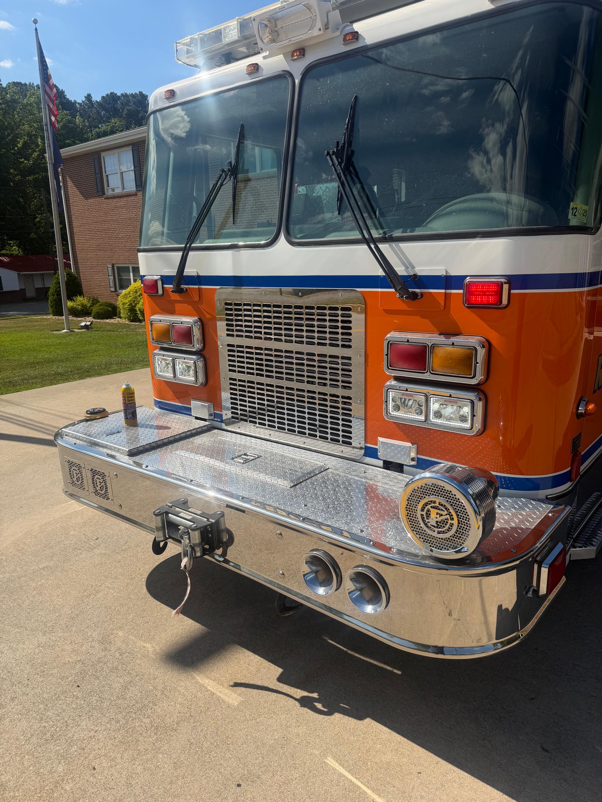 2007 Hackney Spartan Heavy Rescue - image 2