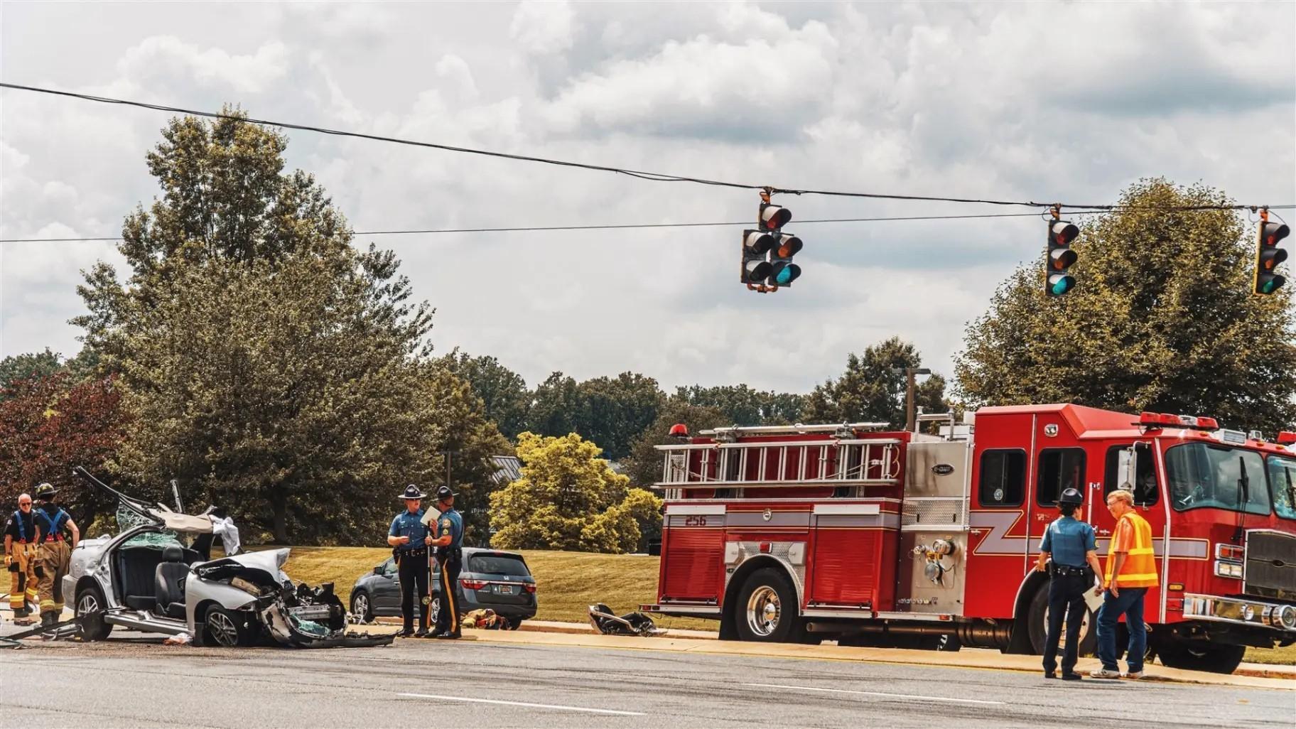 2009 E-One Cyclone II Pumper - image 5