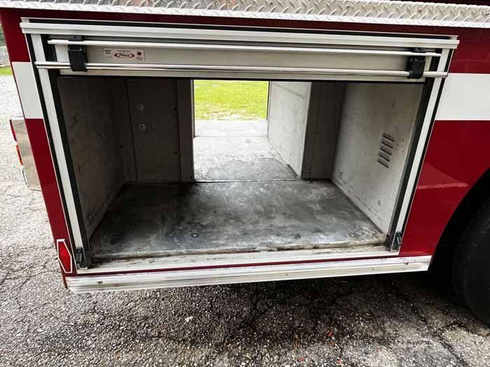 2005 International Pierce Pumper (1) - image 8