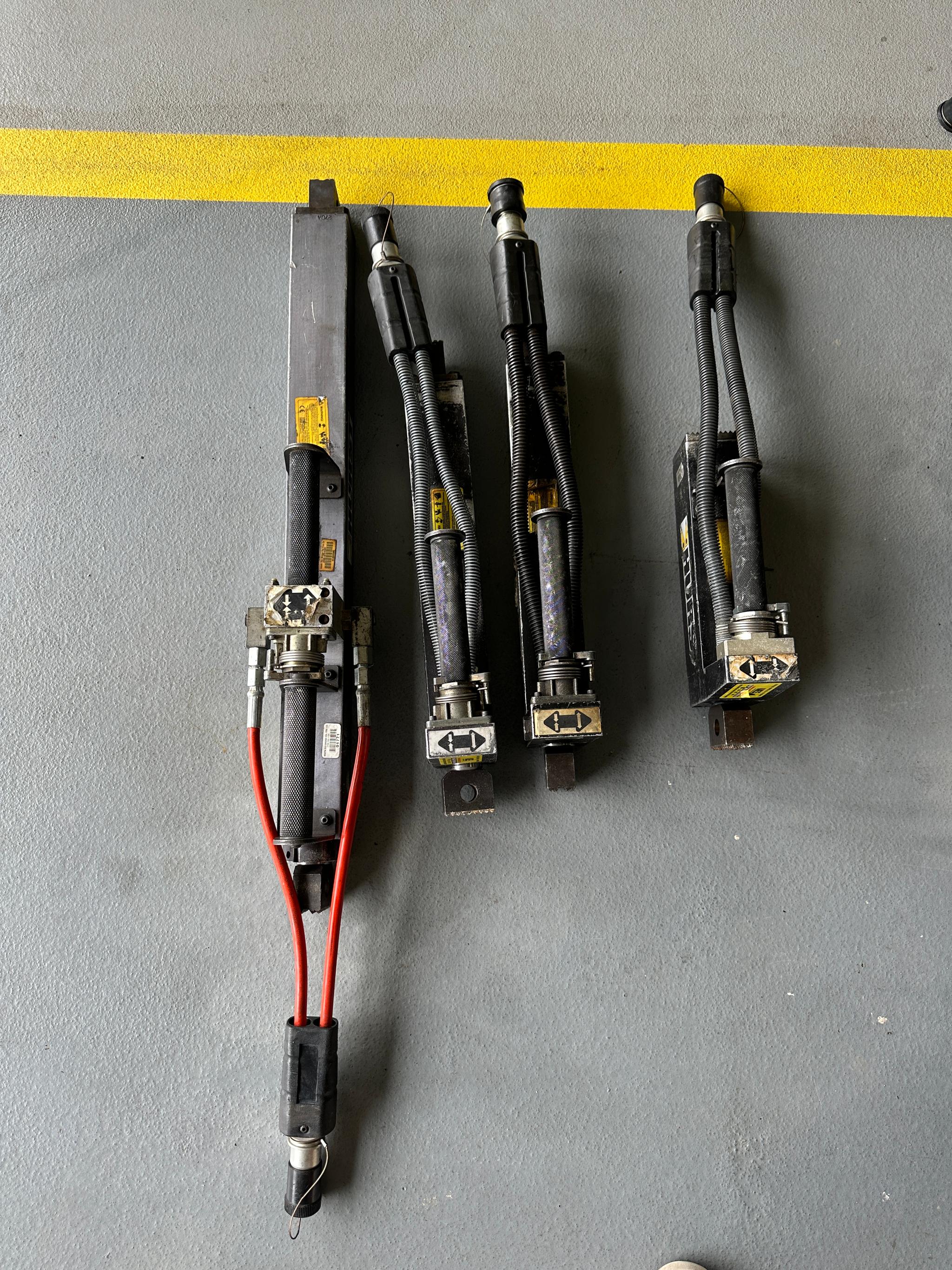 Hurst rescue tools, power units, hydraulic cords - image 3