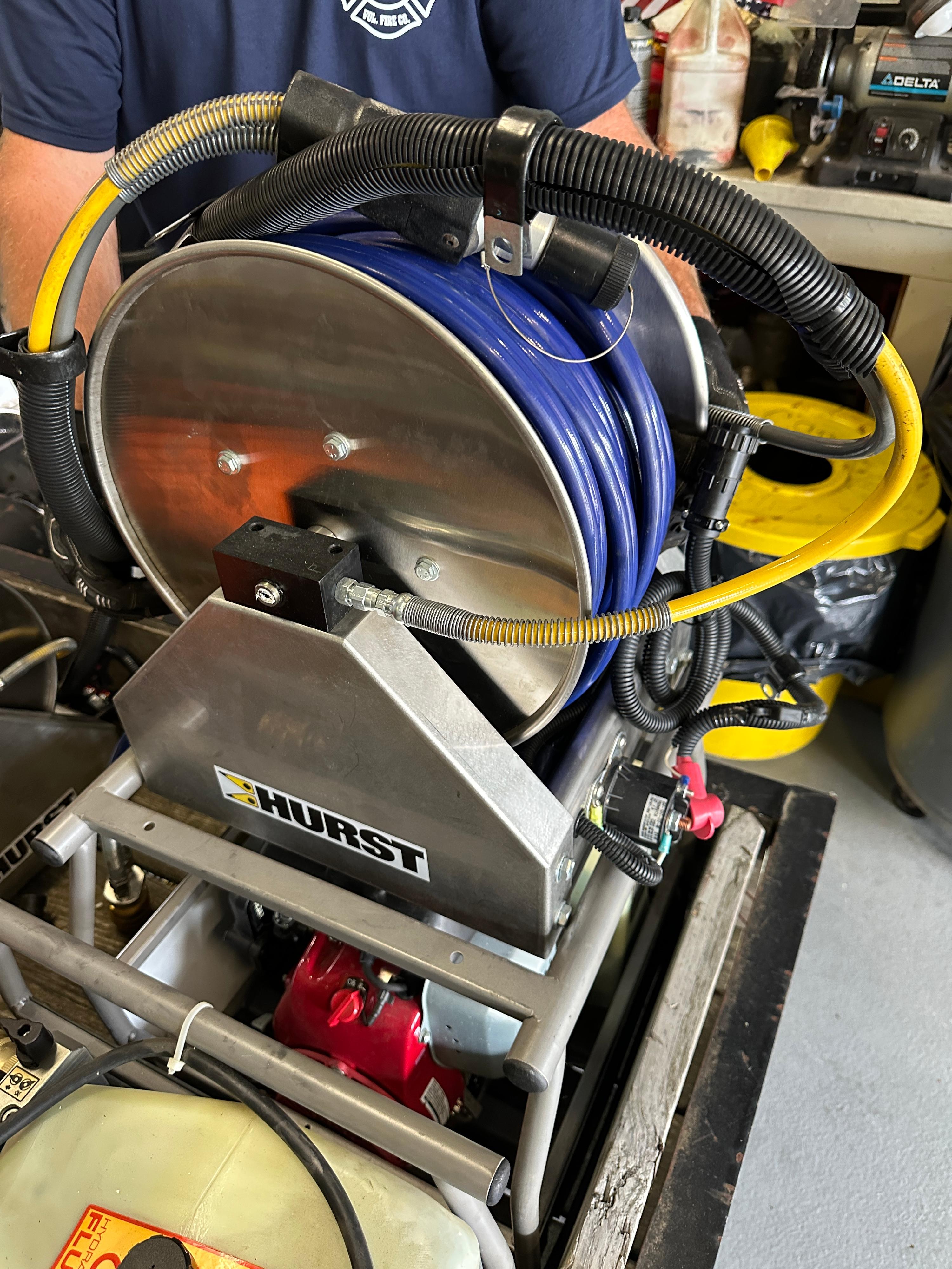 Hurst rescue tools, power units, hydraulic cords - image 19