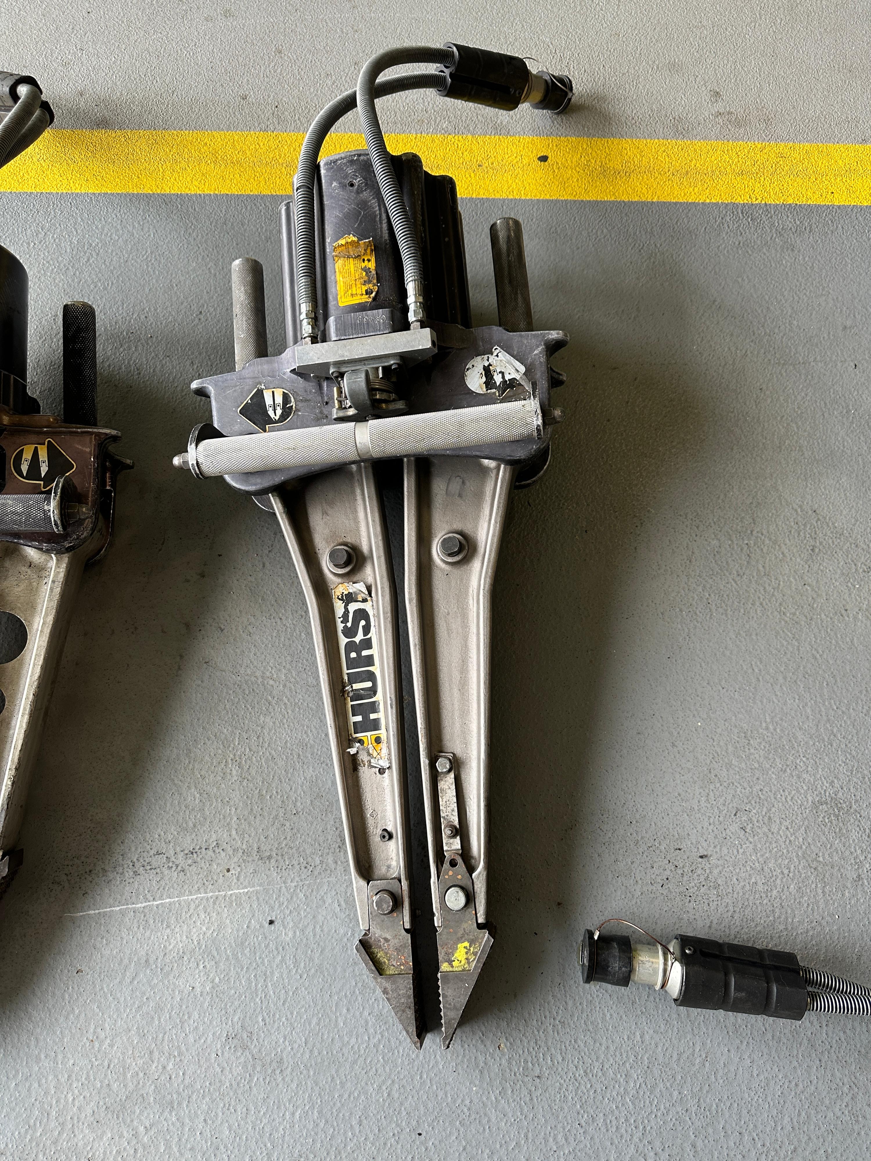 Hurst rescue tools, power units, hydraulic cords - image 7