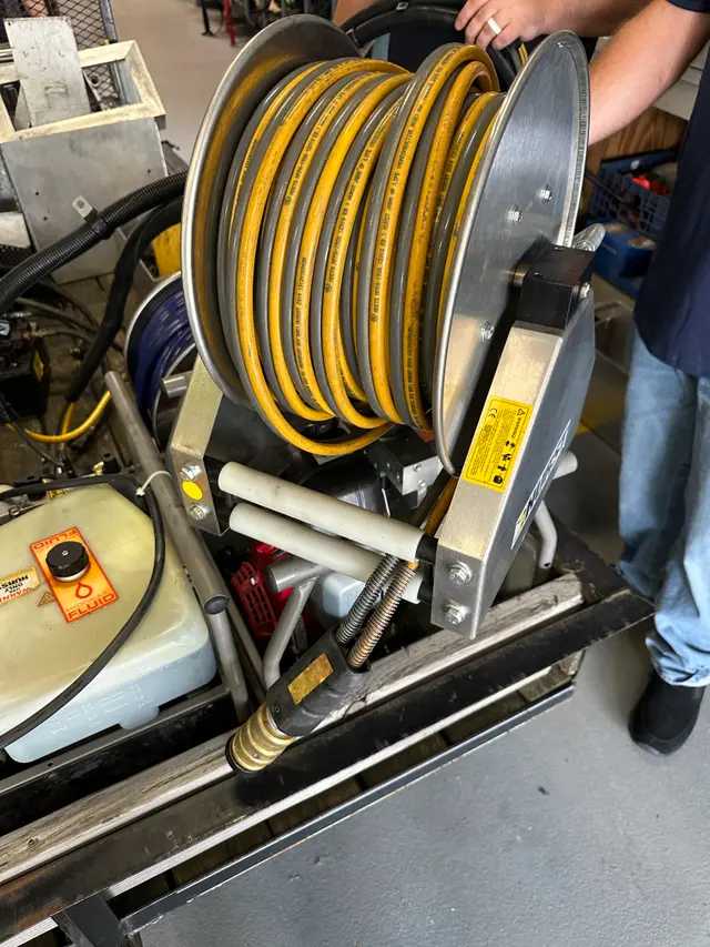 Hydraulic Cords + Reels