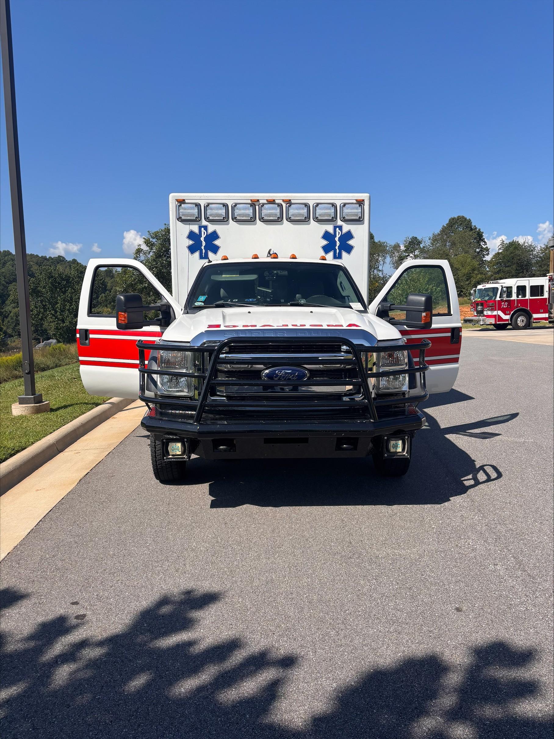 2013 Ford F-450 4x4 Type I Ambulance - image 2