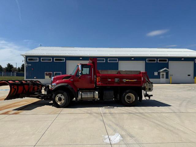 2012 International Dump Truck - image 7