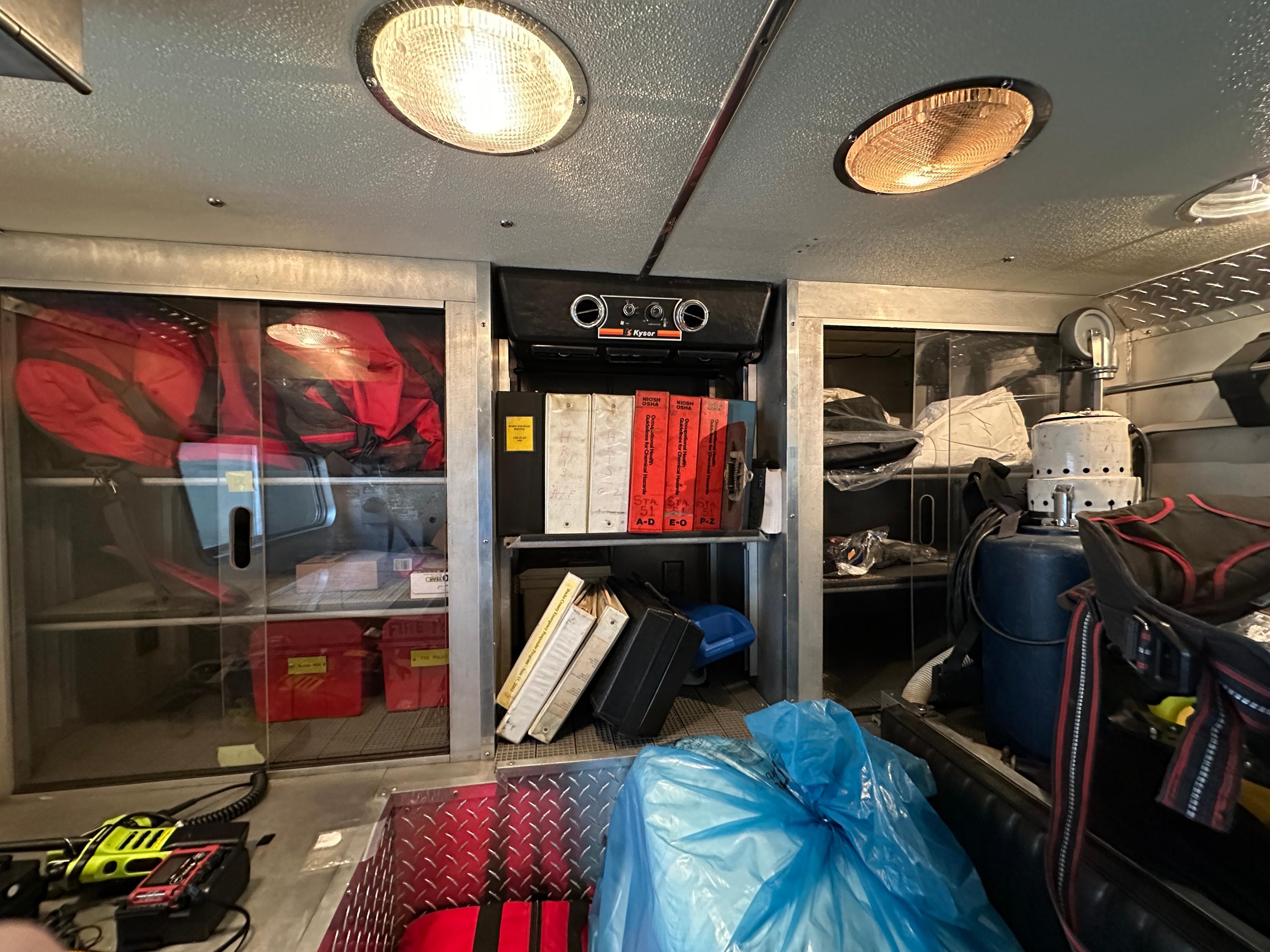 1990 Volvo/Sanford Walk-In Rescue - image 35