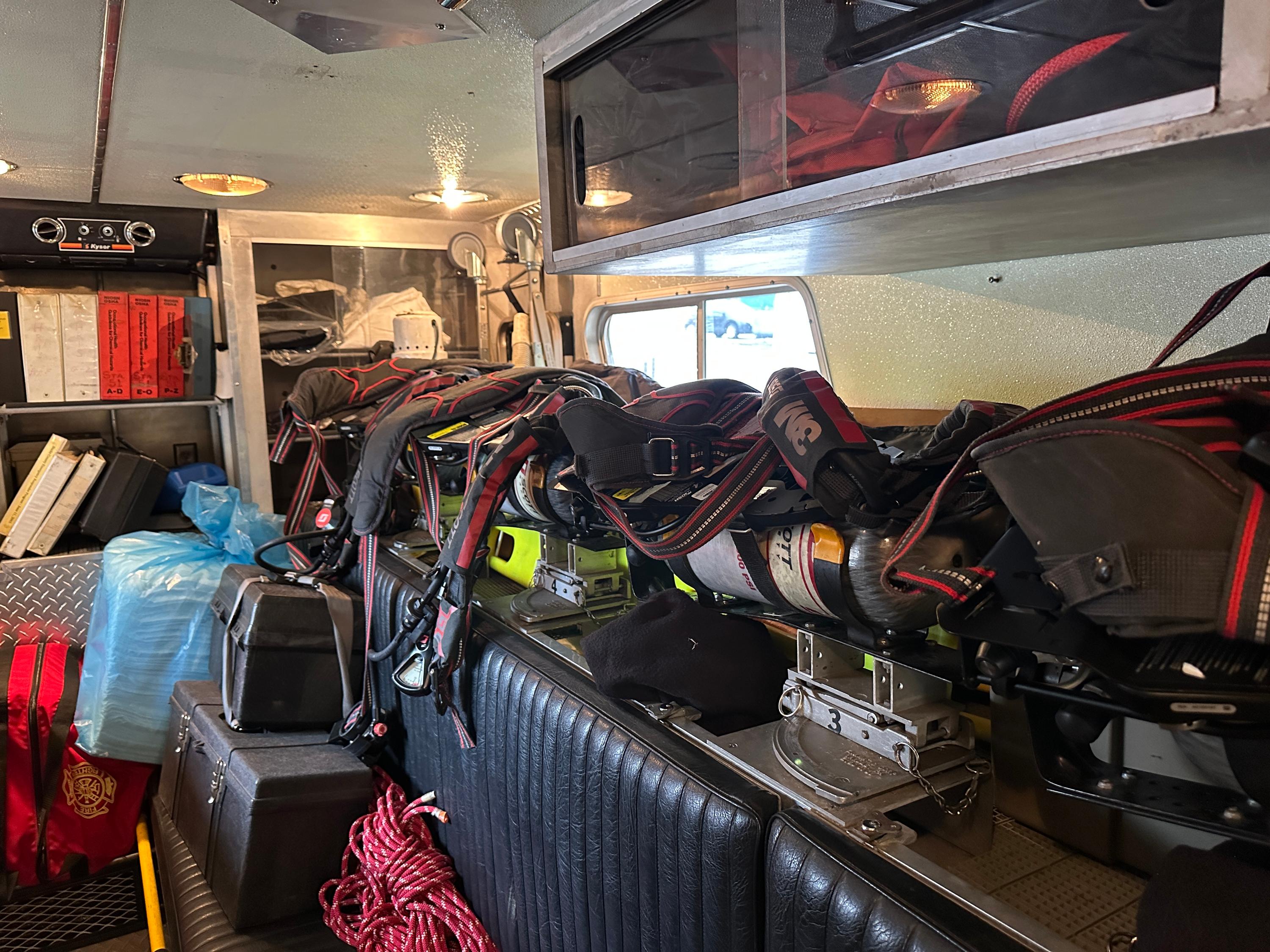 1990 Volvo/Sanford Walk-In Rescue - image 28