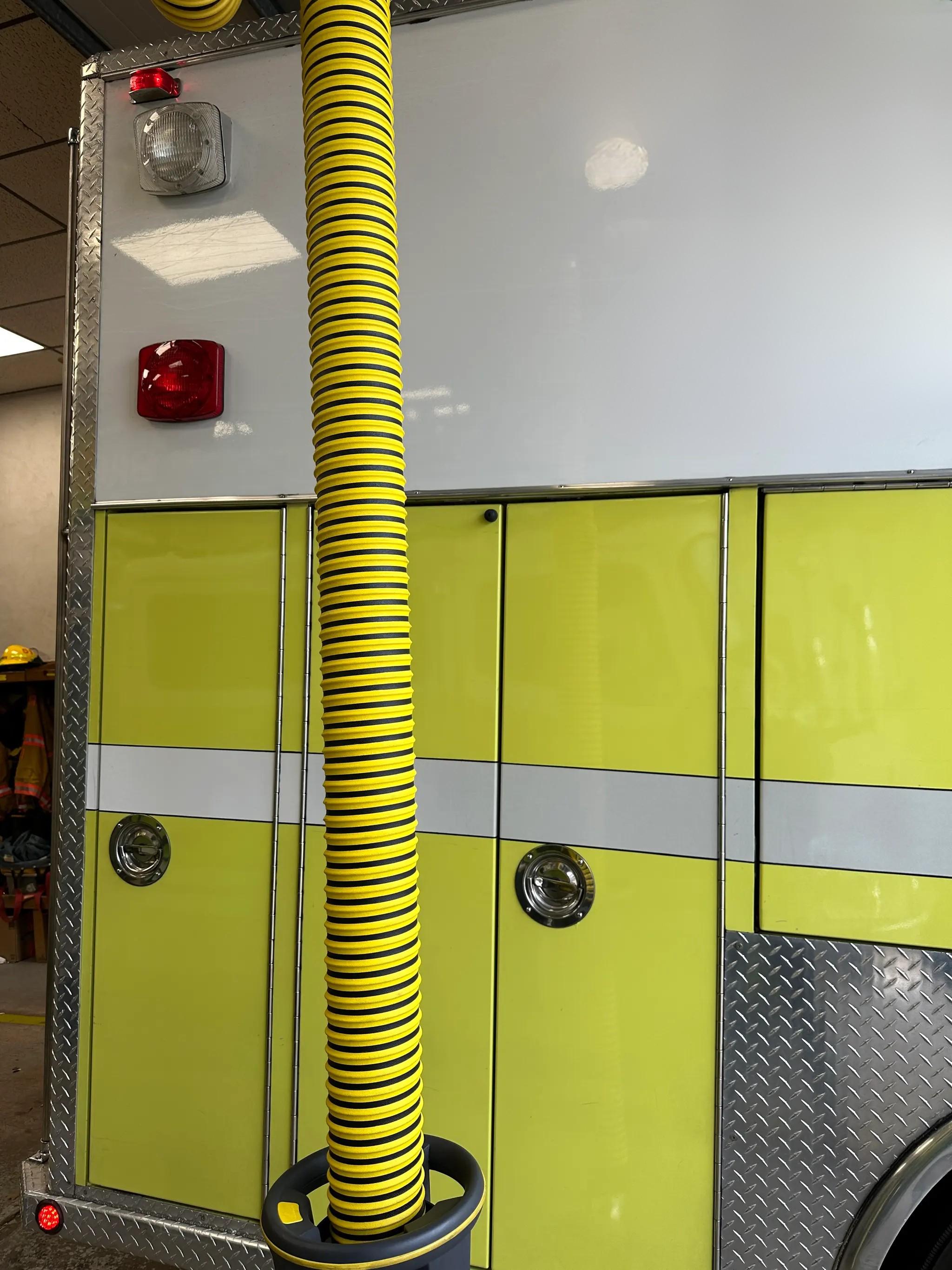1990 Volvo/Sanford Walk-In Rescue - image 19