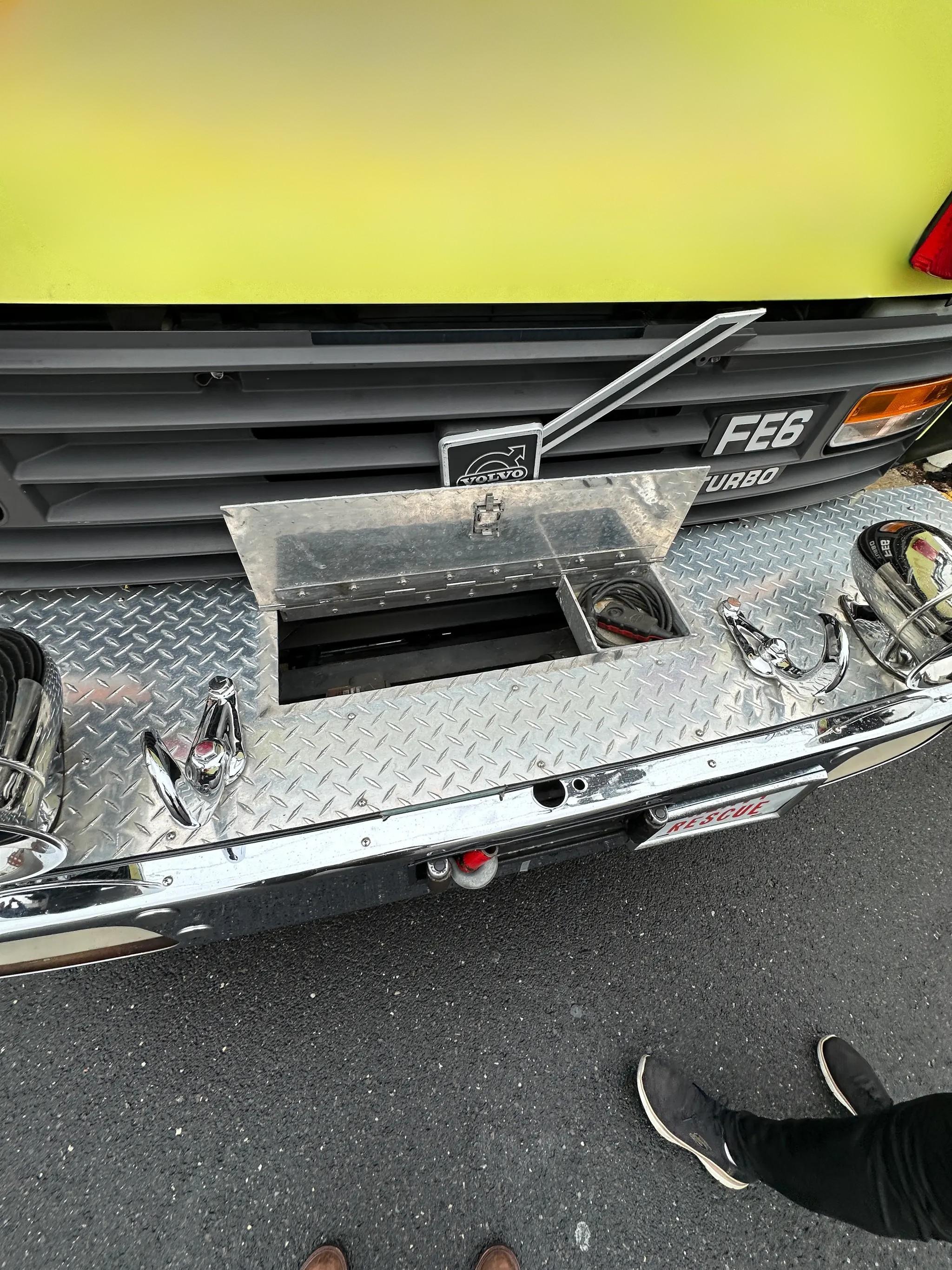 1990 Volvo/Sanford Walk-In Rescue - image 58