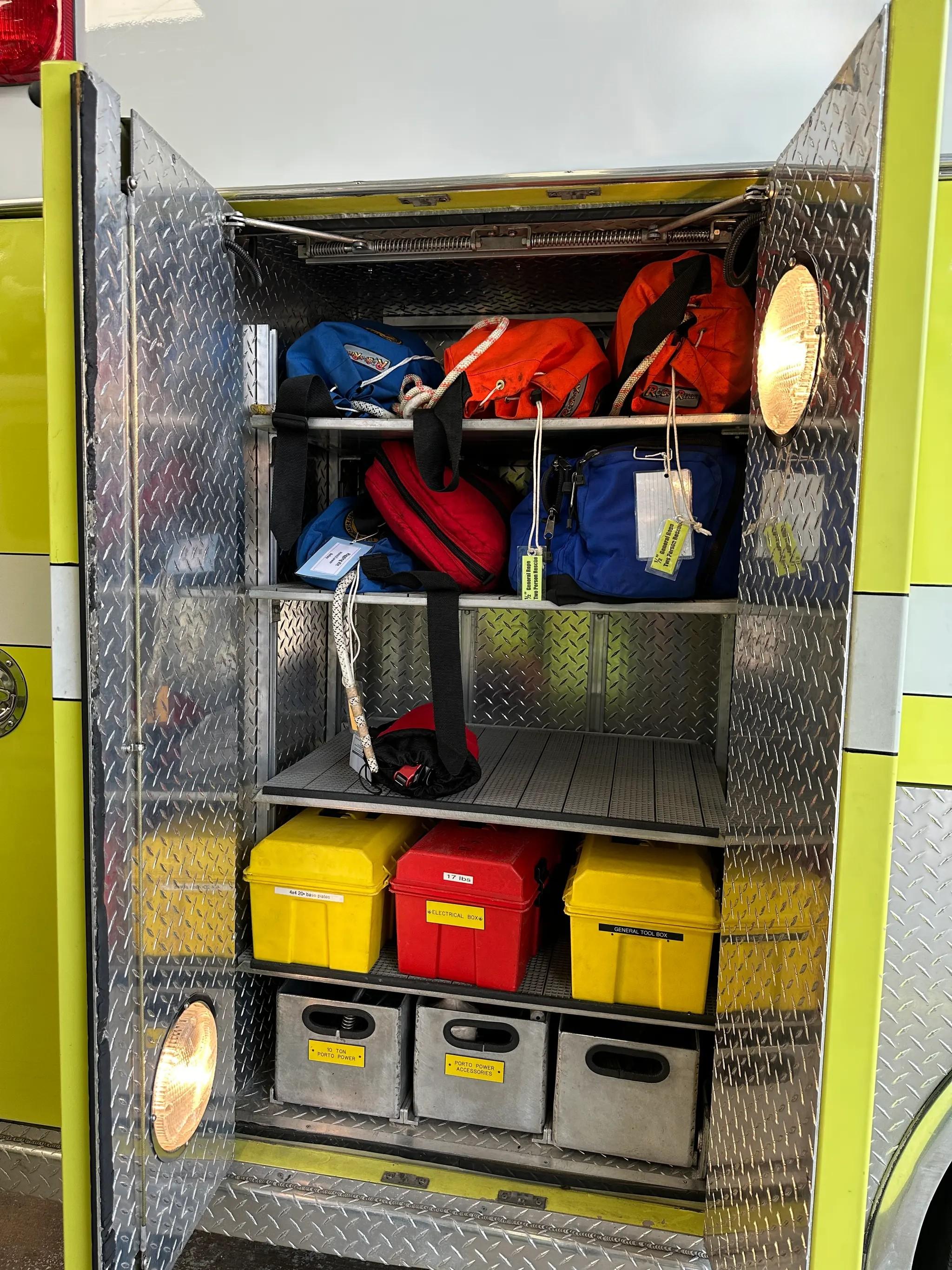 1990 Volvo/Sanford Walk-In Rescue - image 48