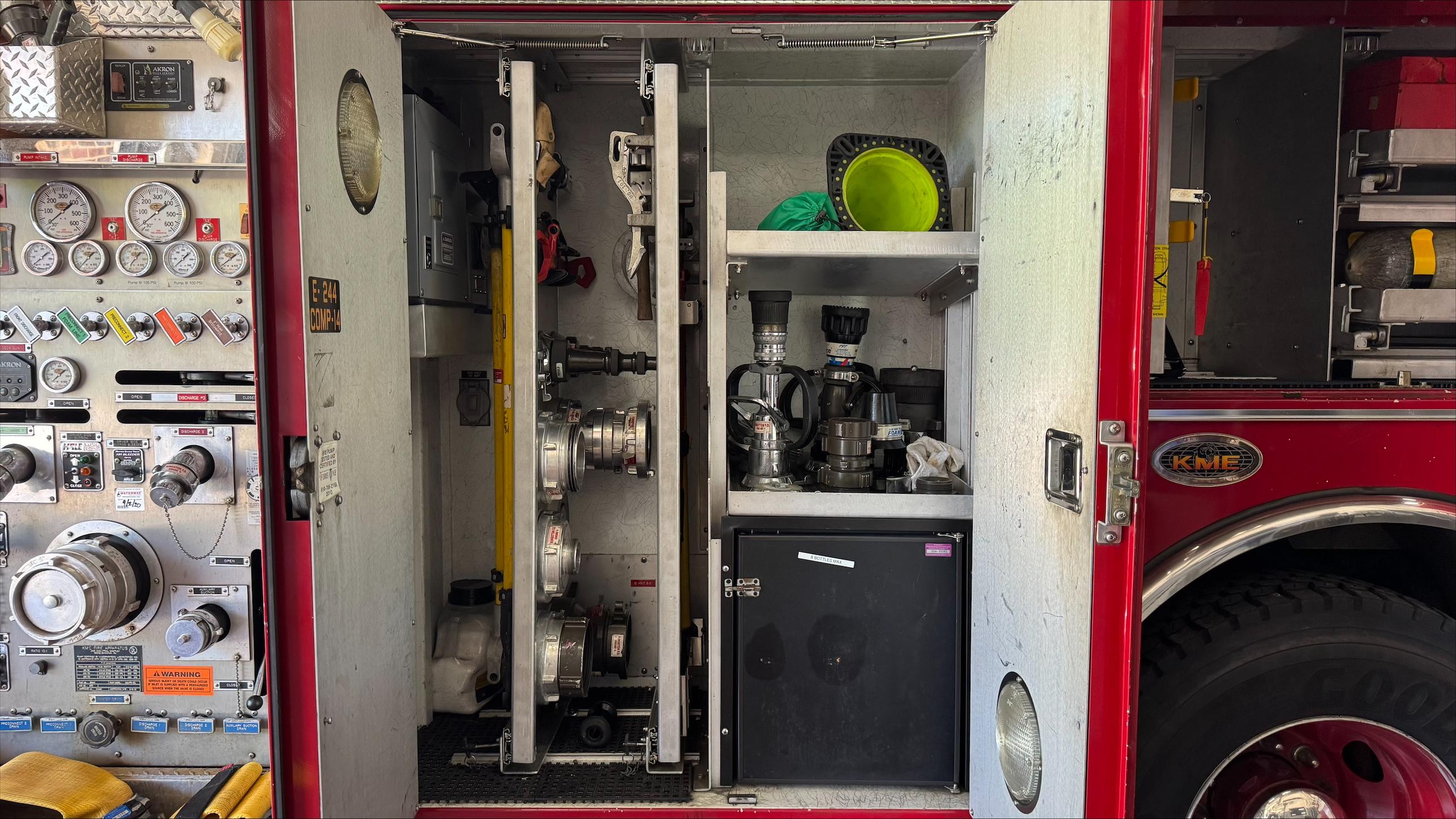 2002 KME Excel Engine, including equipment - image 10