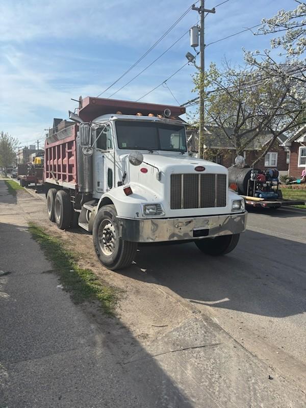 2004 Peterbilt 300 Dump Truck - image 2
