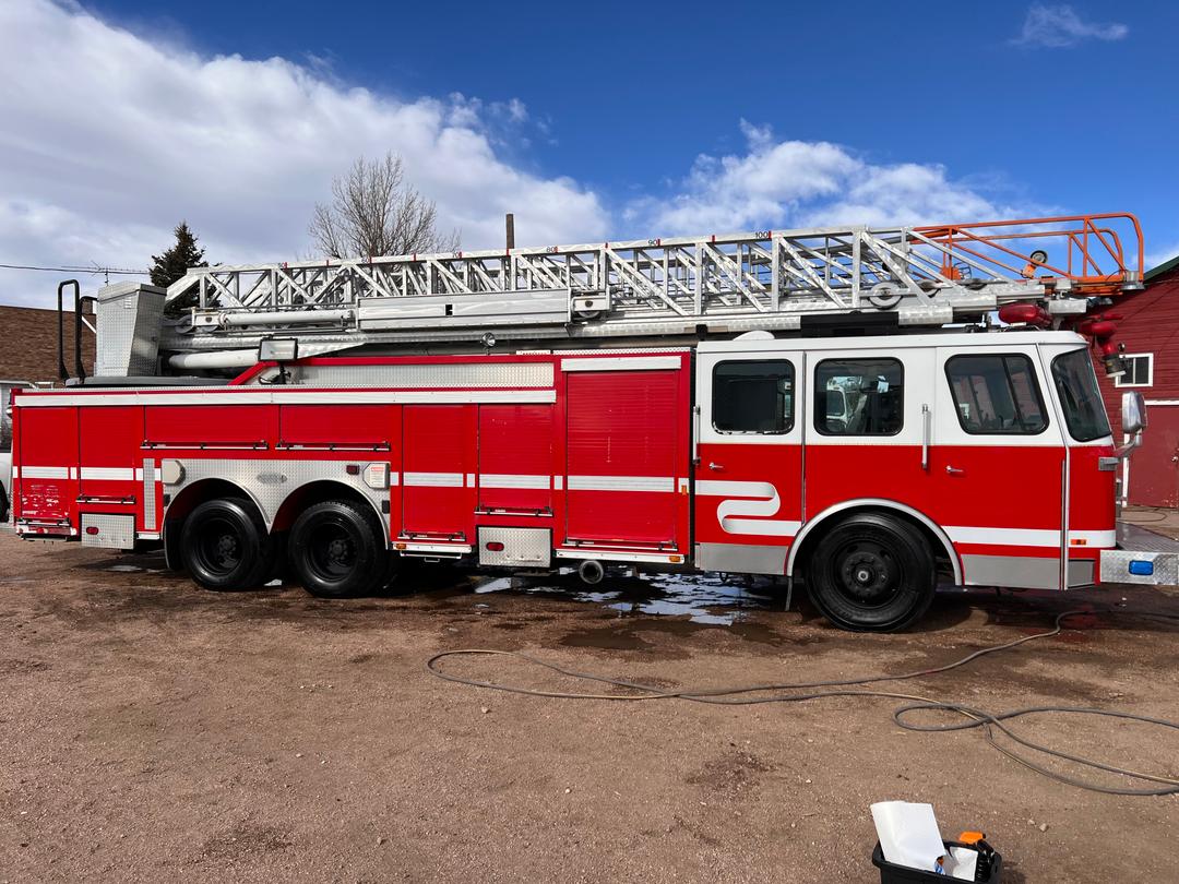 2001 E-One HP 100 