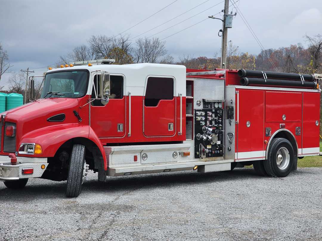 2002 Kenworth T-300