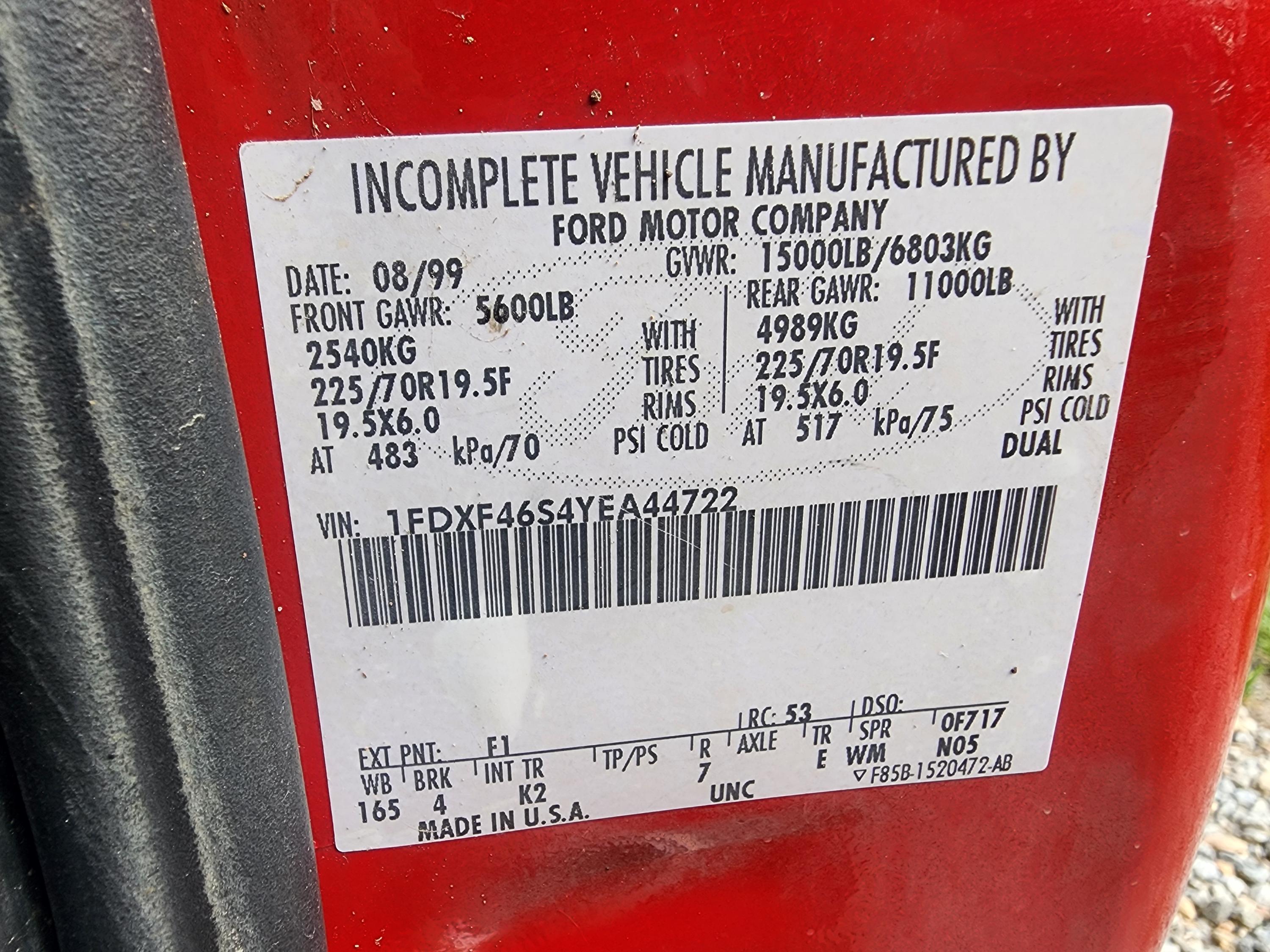2000 Ford F450 Dump Truck - image 12