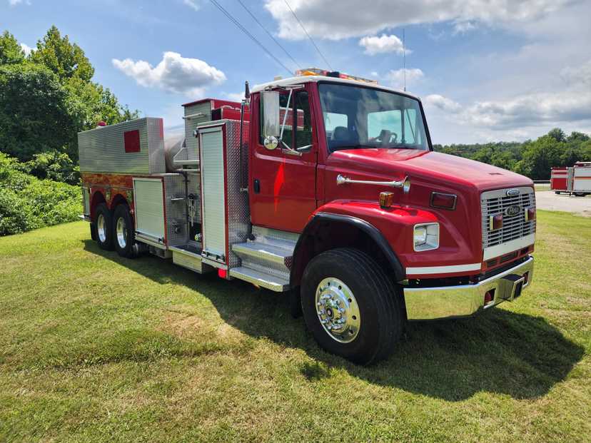 2003 Pierce Freightliner Tanker — photo 7