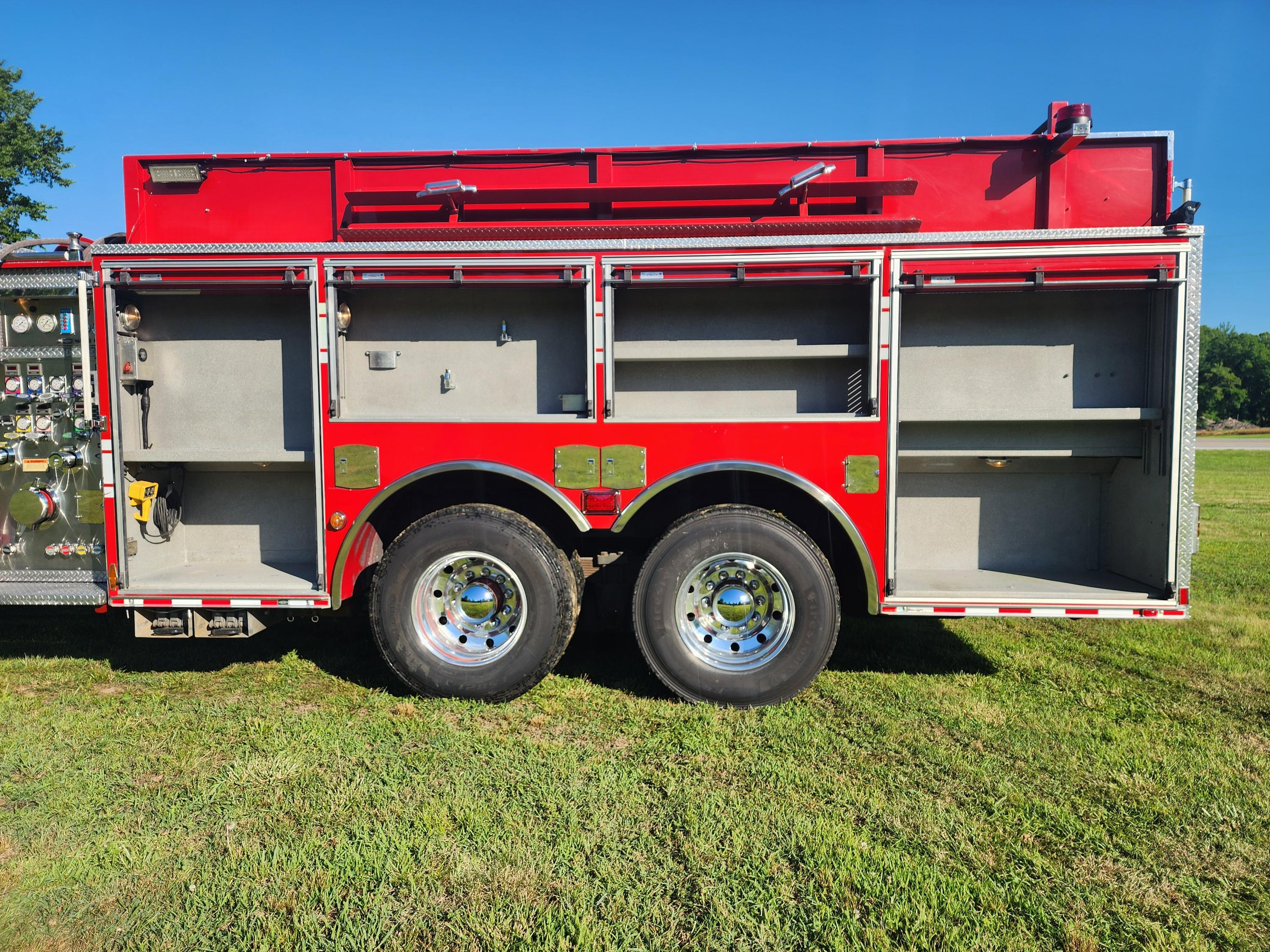2006 Pierce Arrow XT Pumper Tanker - image 10