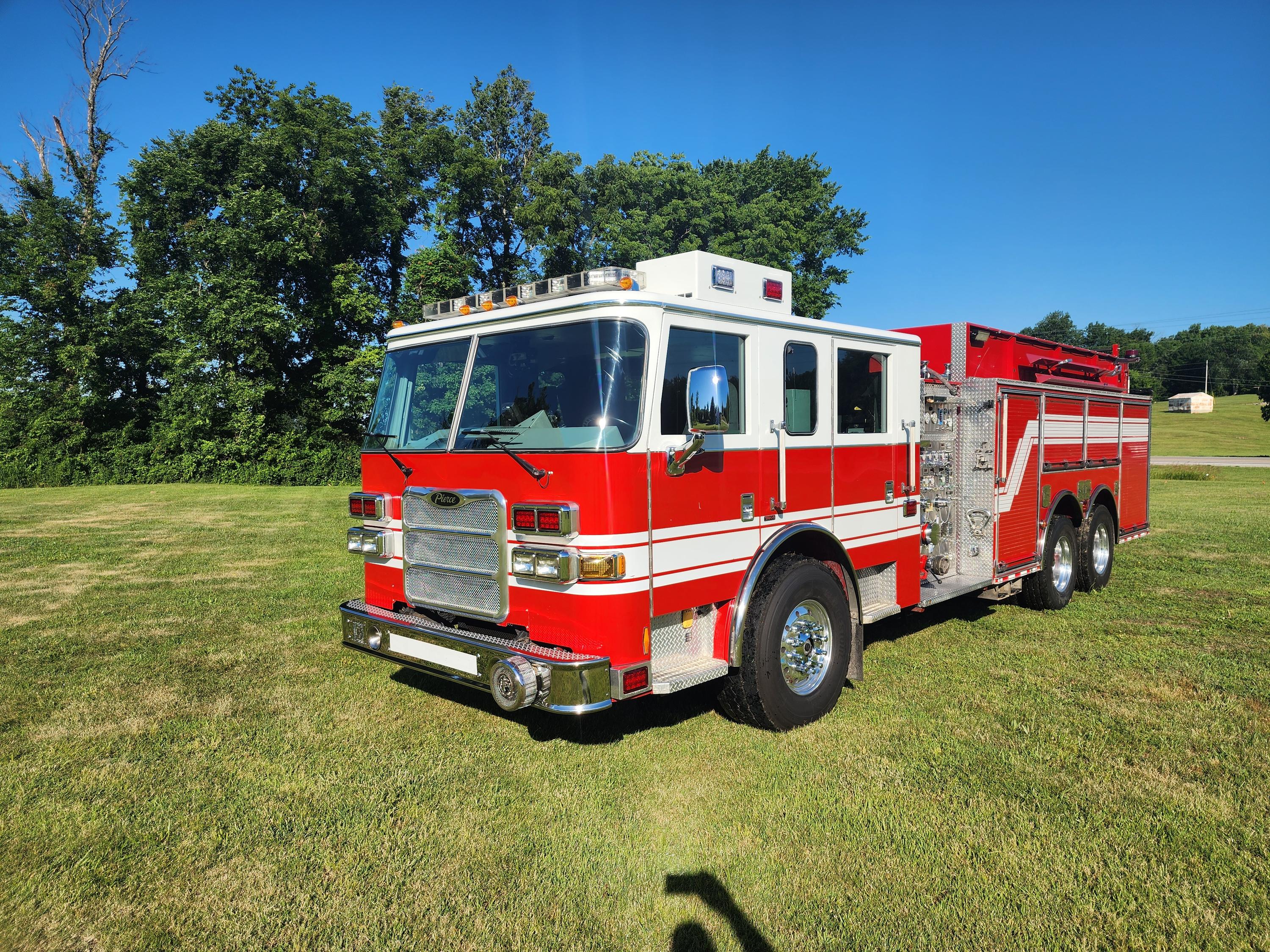 2006 Pierce Arrow XT Pumper Tanker - image 1