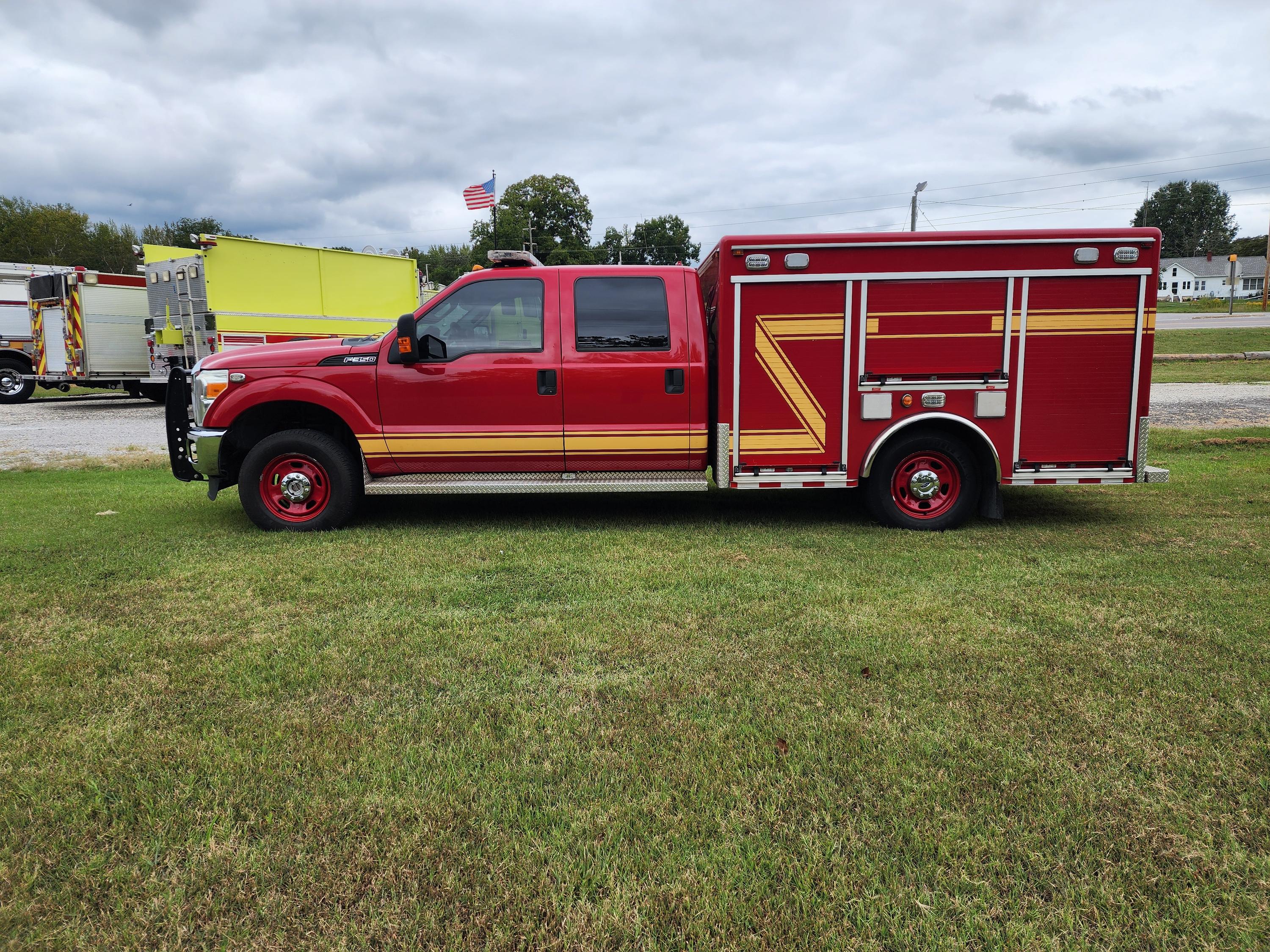 2015 EVI Ford 4x4 Light Rescue - image 3