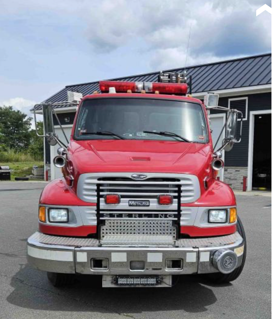 2006 Metalfab Sterling Pumper Tanker - image 2