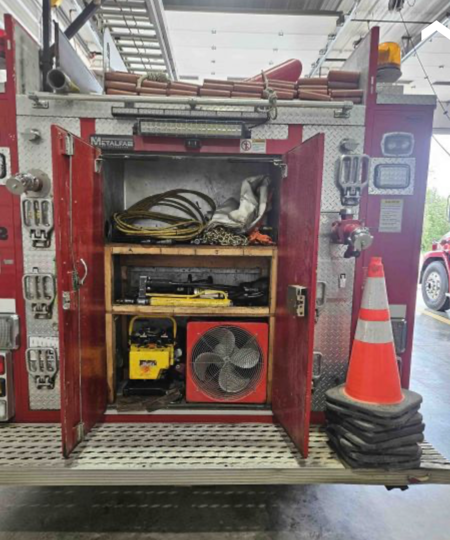 2006 Metalfab Sterling Pumper Tanker - image 5