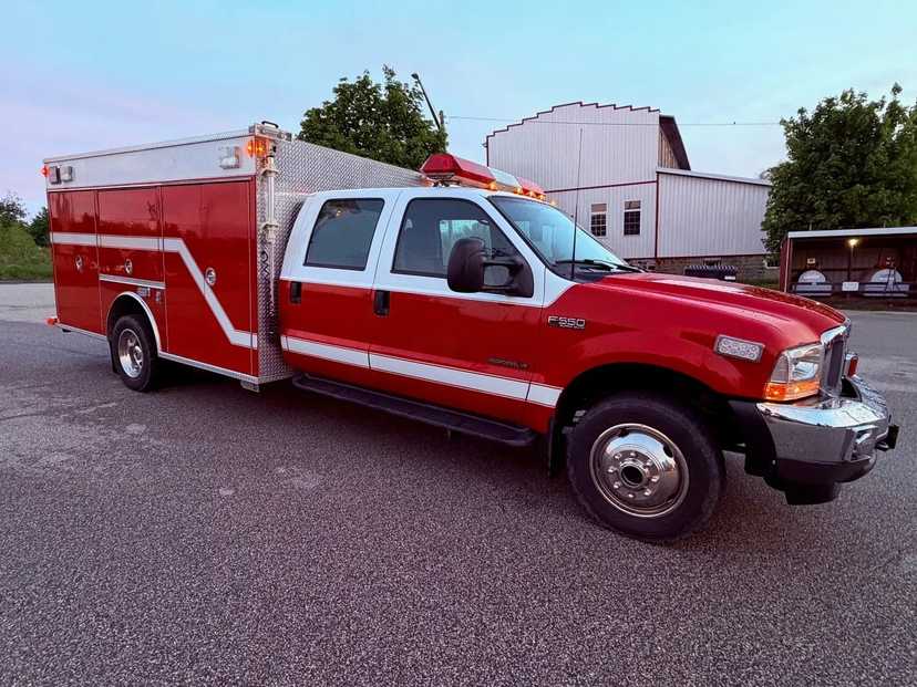 2002 KME Ford 4x4 Light Rescue — photo 3