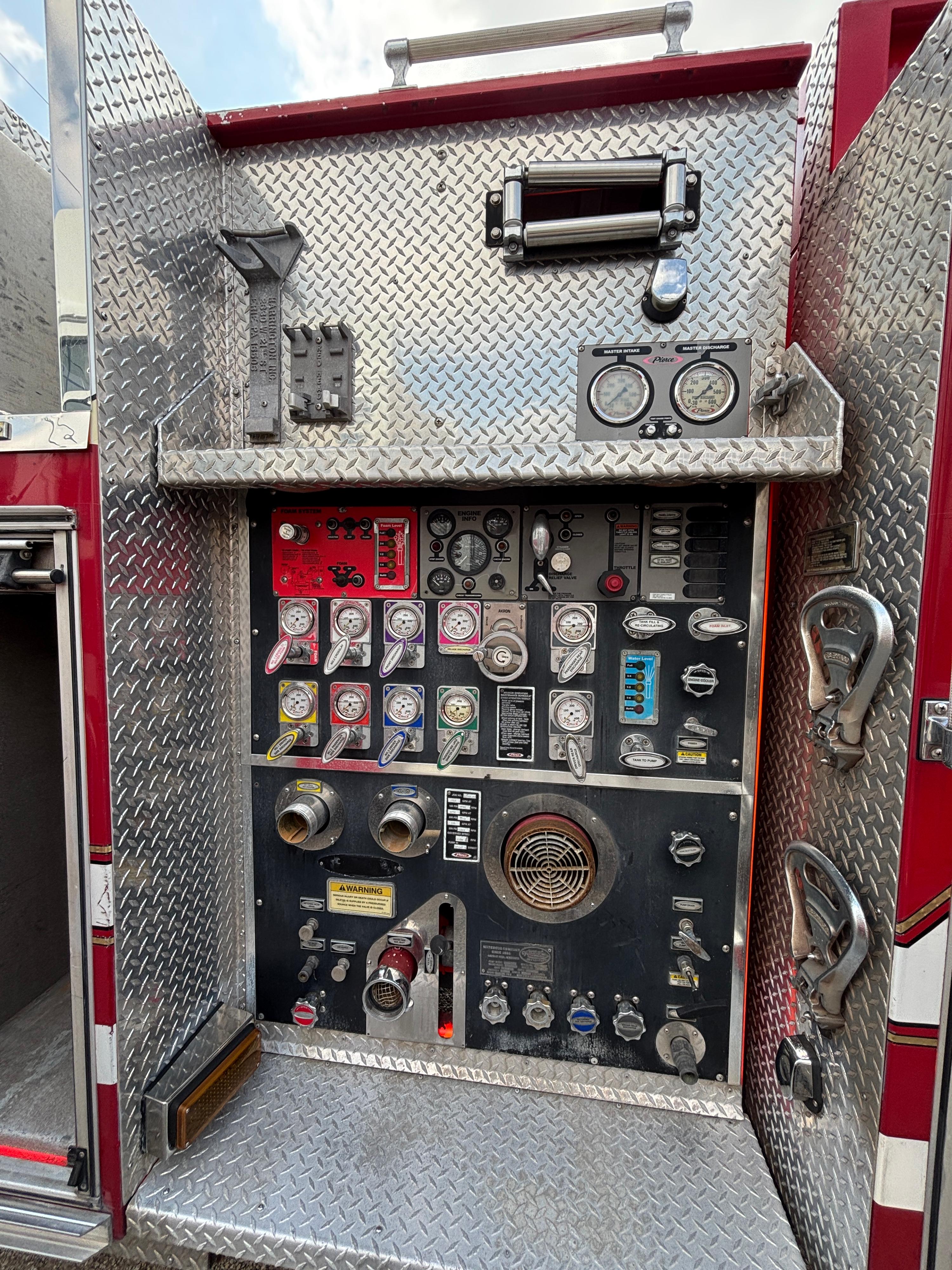 2001 Pierce Pumper - image 16