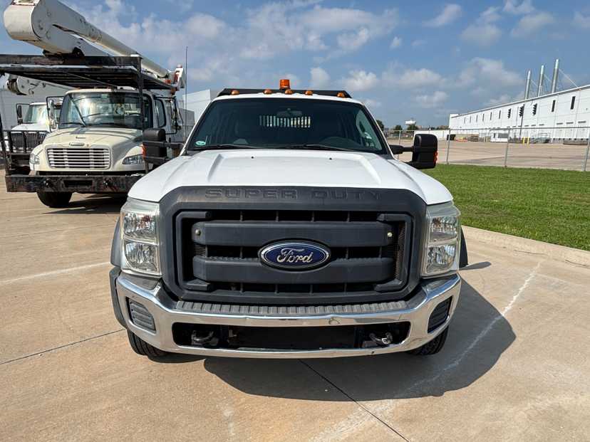 2015 Ford Crew Cab F550 Dump Body — photo 6