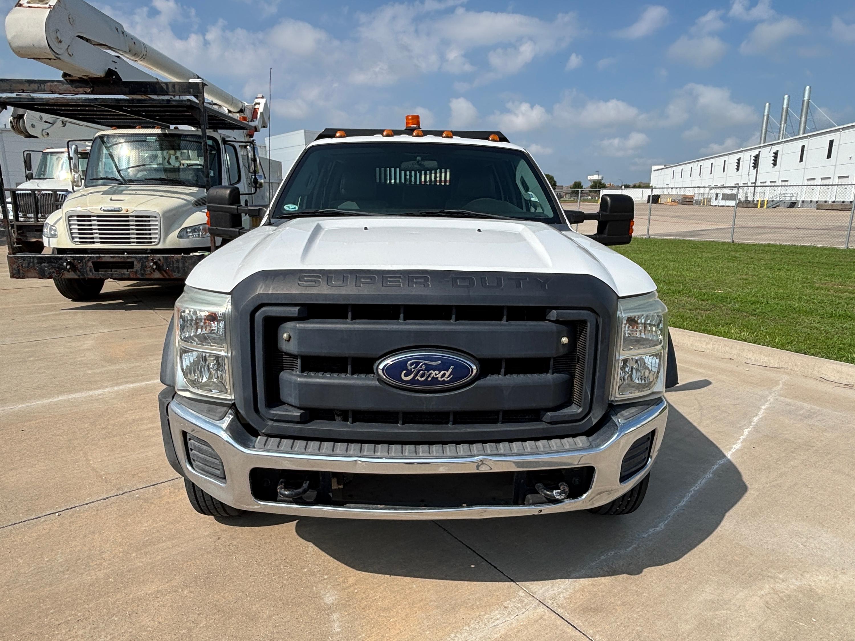 2015 Ford Crew Cab F550 Dump Body - image 6