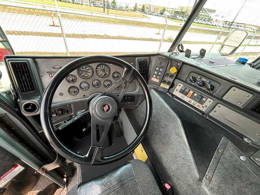 2001 Pierce Pumper — photo 8